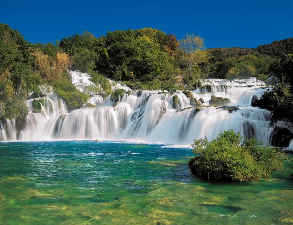 4036834083120 Komar Fototapete Krka Falls 368 x 254 cm