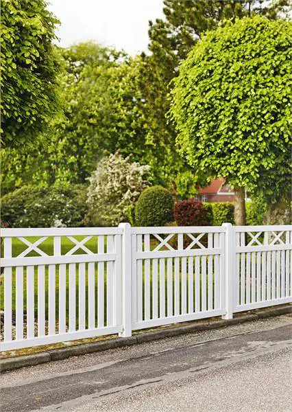 Plus Zaunelement Vinesse 150 x 96 cm weiß