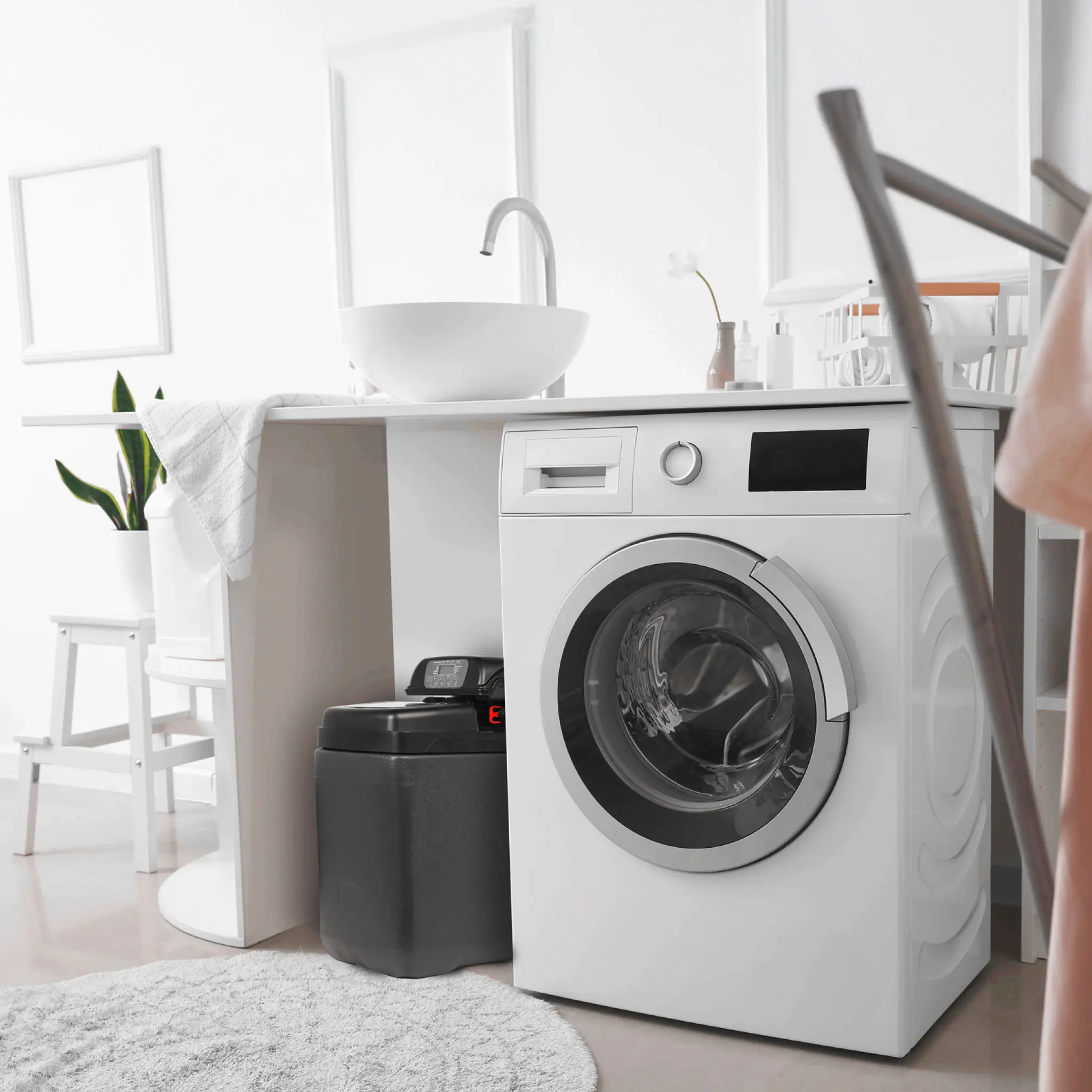 Aqmos Entkalkungsanlage Pink 10 mit Anschlussset & Montageblock für Haushalte bis 4 Personen