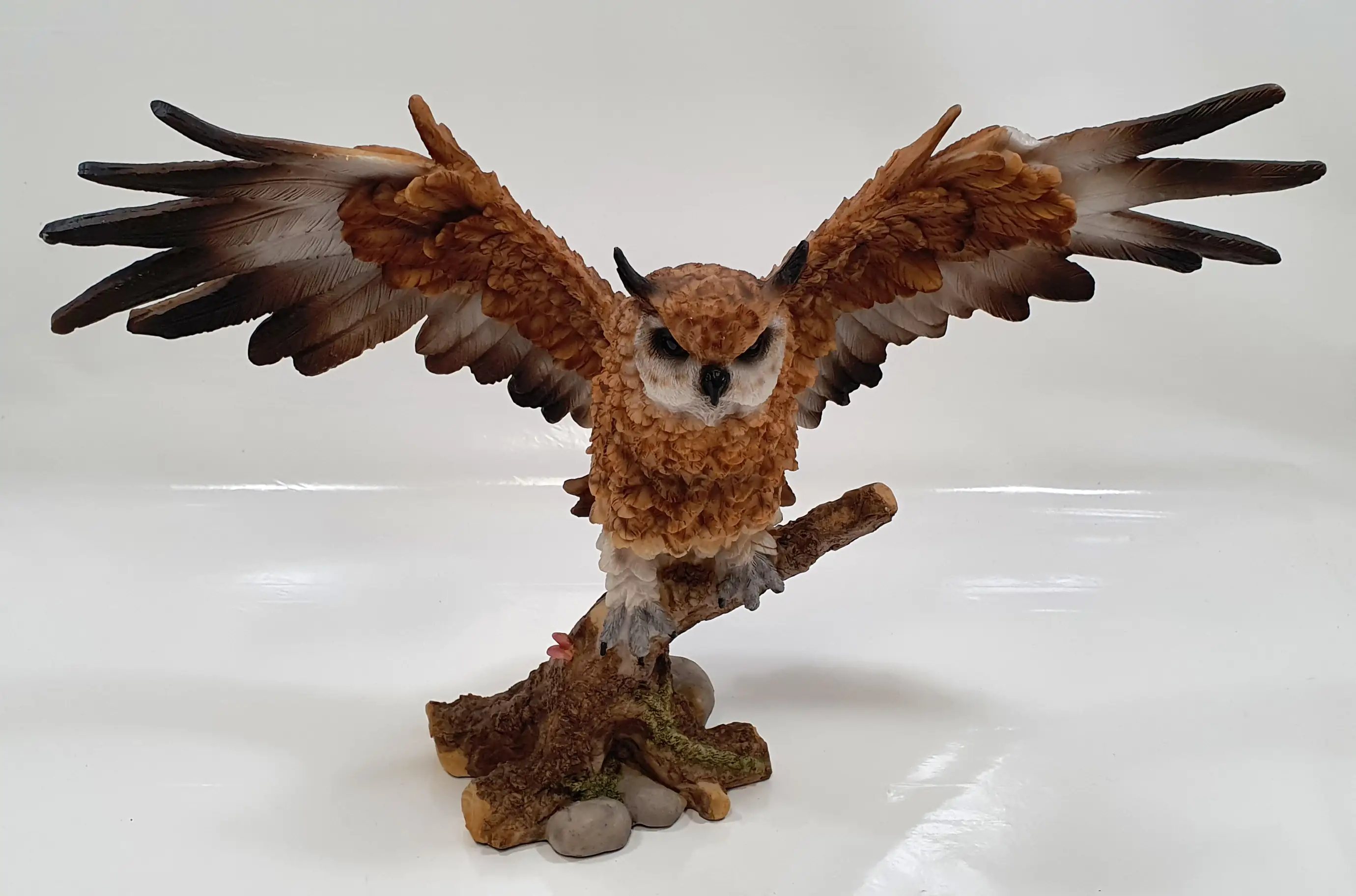 4060898102411 Dekofigur Eule mit breiten Flügeln 30 x 47 x 17 cm