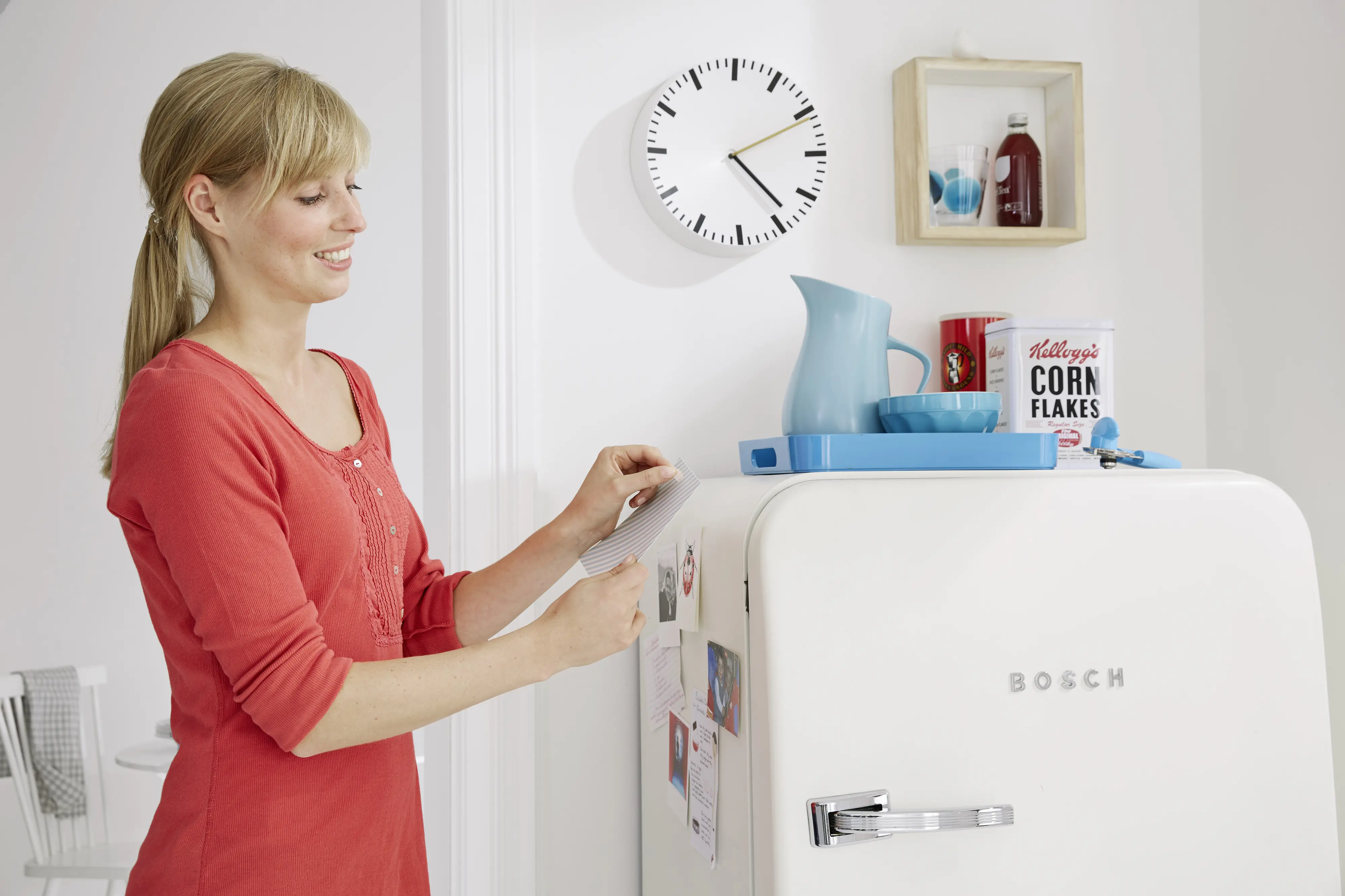 tesa Tack Doppelseitige Klebepads 72 Pads, transparent