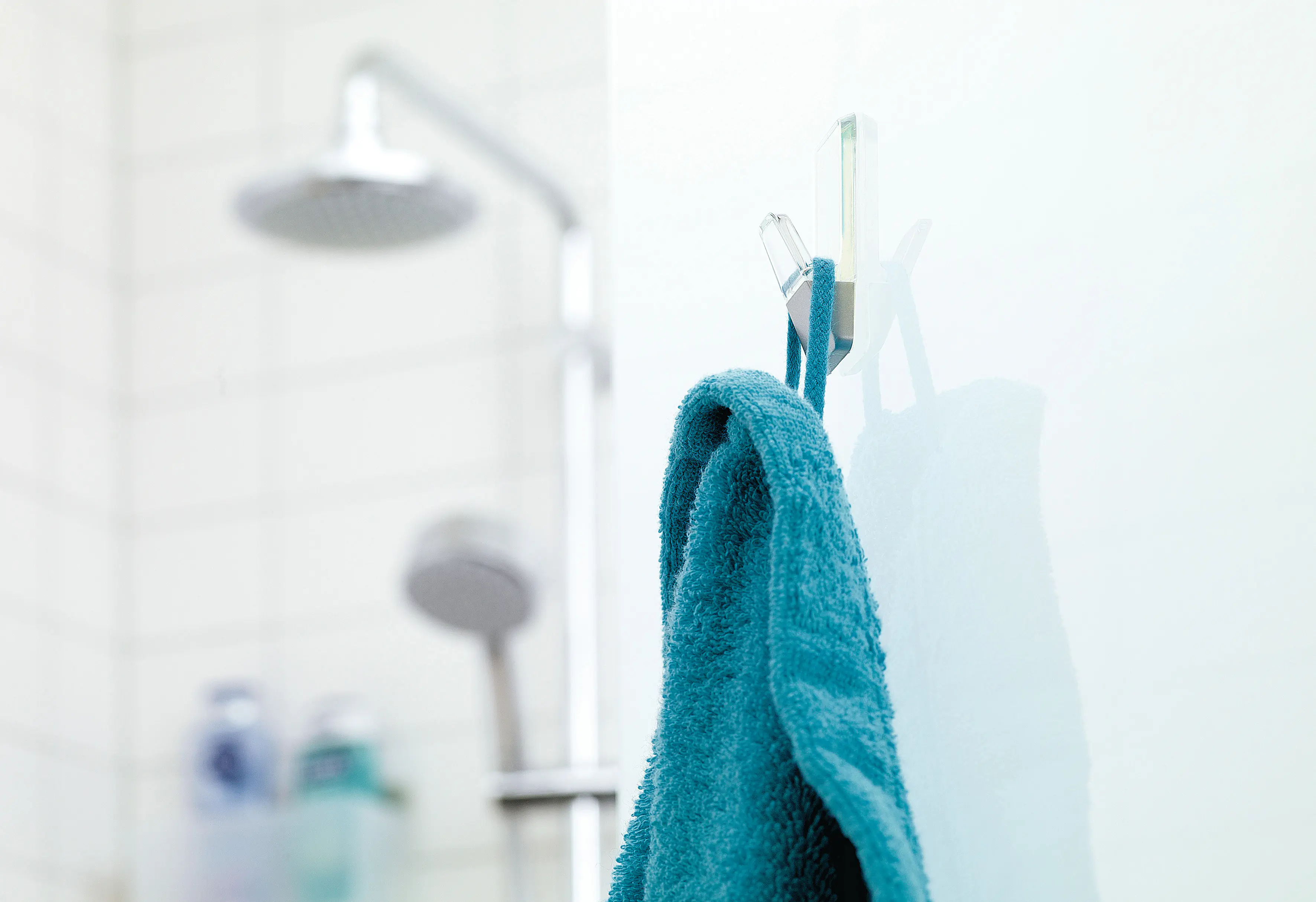 tesa Powerstrips Haken Large transparent-matt-chrom tesa Powerstrips Haken Large transparent-matt-chrom