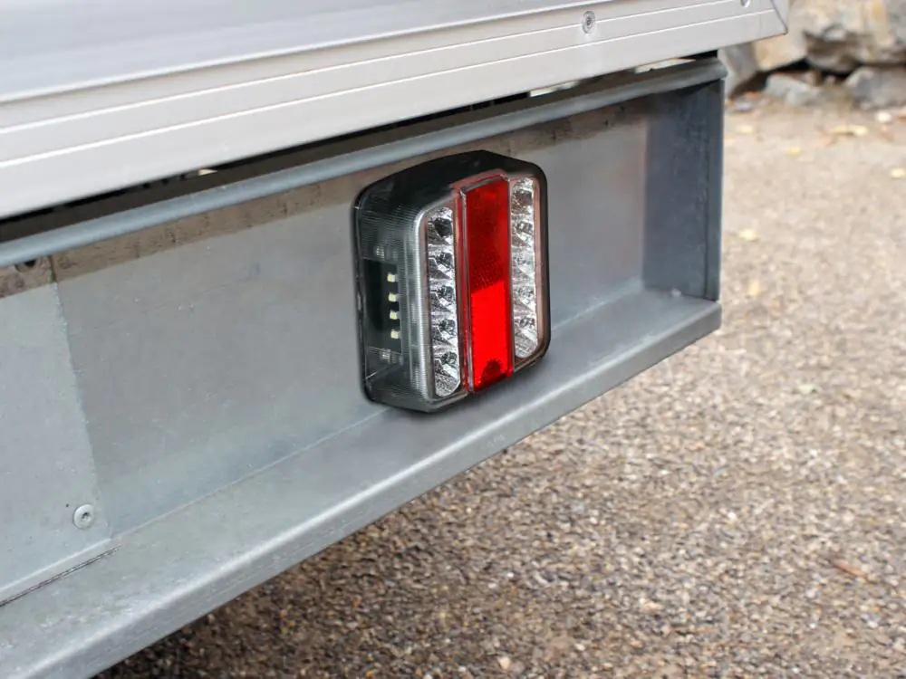 LAS LED Rückleuchten-Set 10103 12V rechts und links