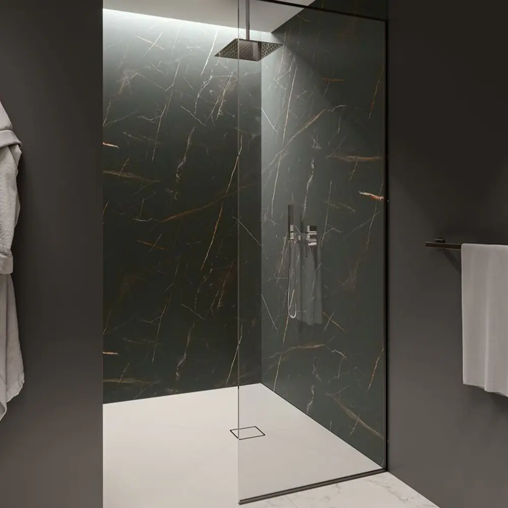 Wetwall Elite Wandpaneel  Marbre Celeste 16 x 242 cm mit abgerundeter Abschlusskante