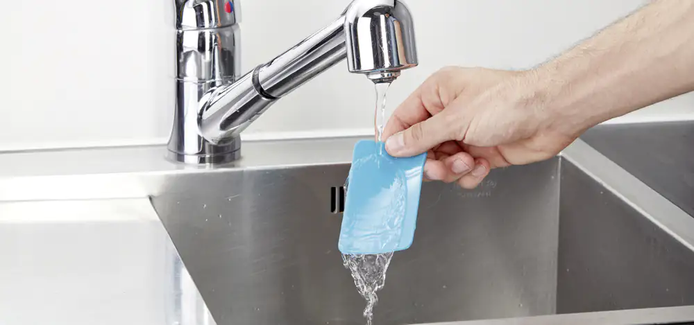 4048962329094_2057514 Fischer Vakuum-Pads beidseitig 2 Stück, befestigt, ohne zu kleben