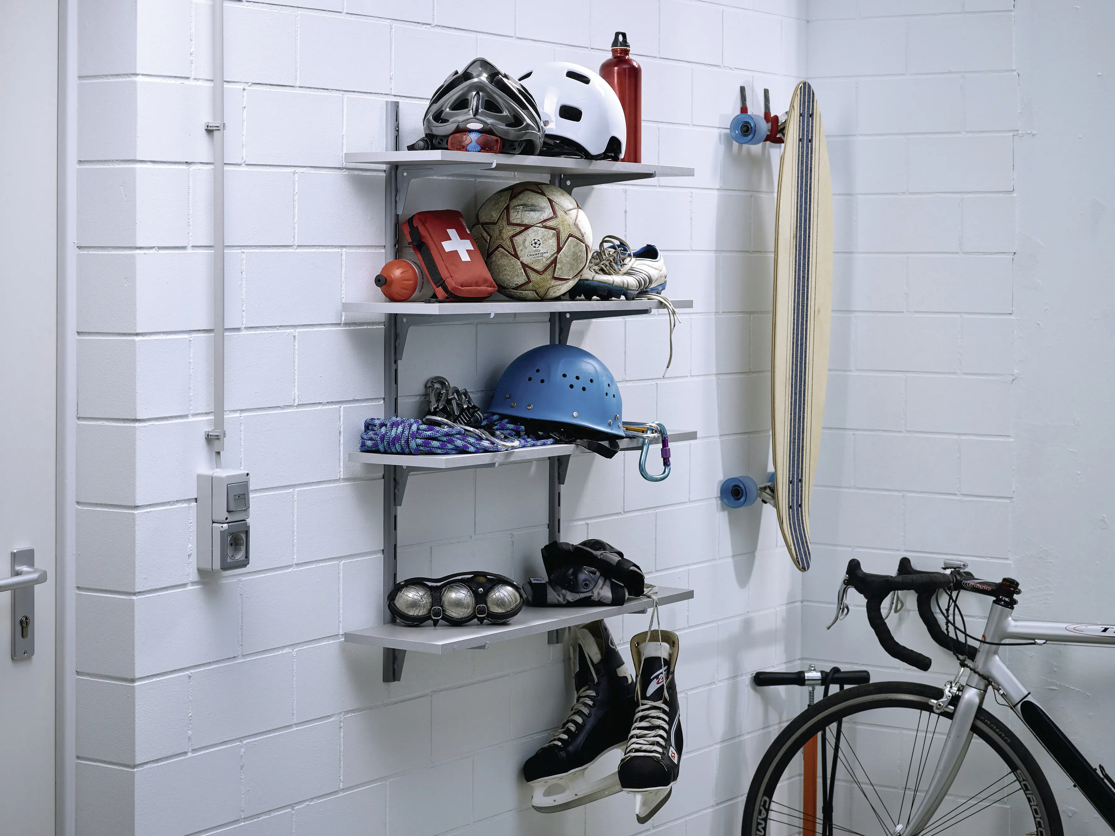 tesa Klebeschraube Traglast 10 kg, 2 Stück tesa Klebeschraube Traglast 10 kg, 2 Stück