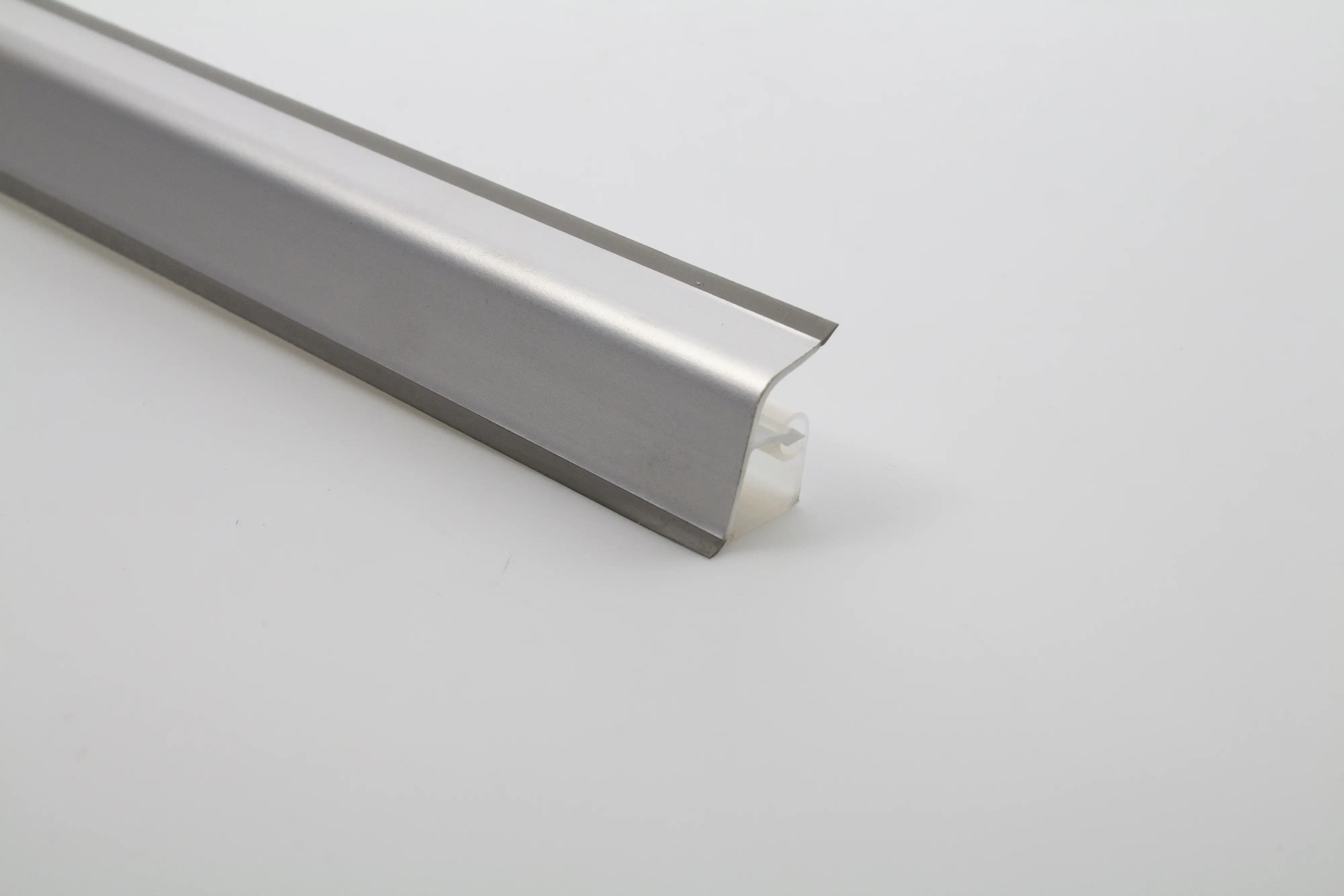 Primo Wandanschlussleiste 4695 300 cm 30 x 24 mm alu