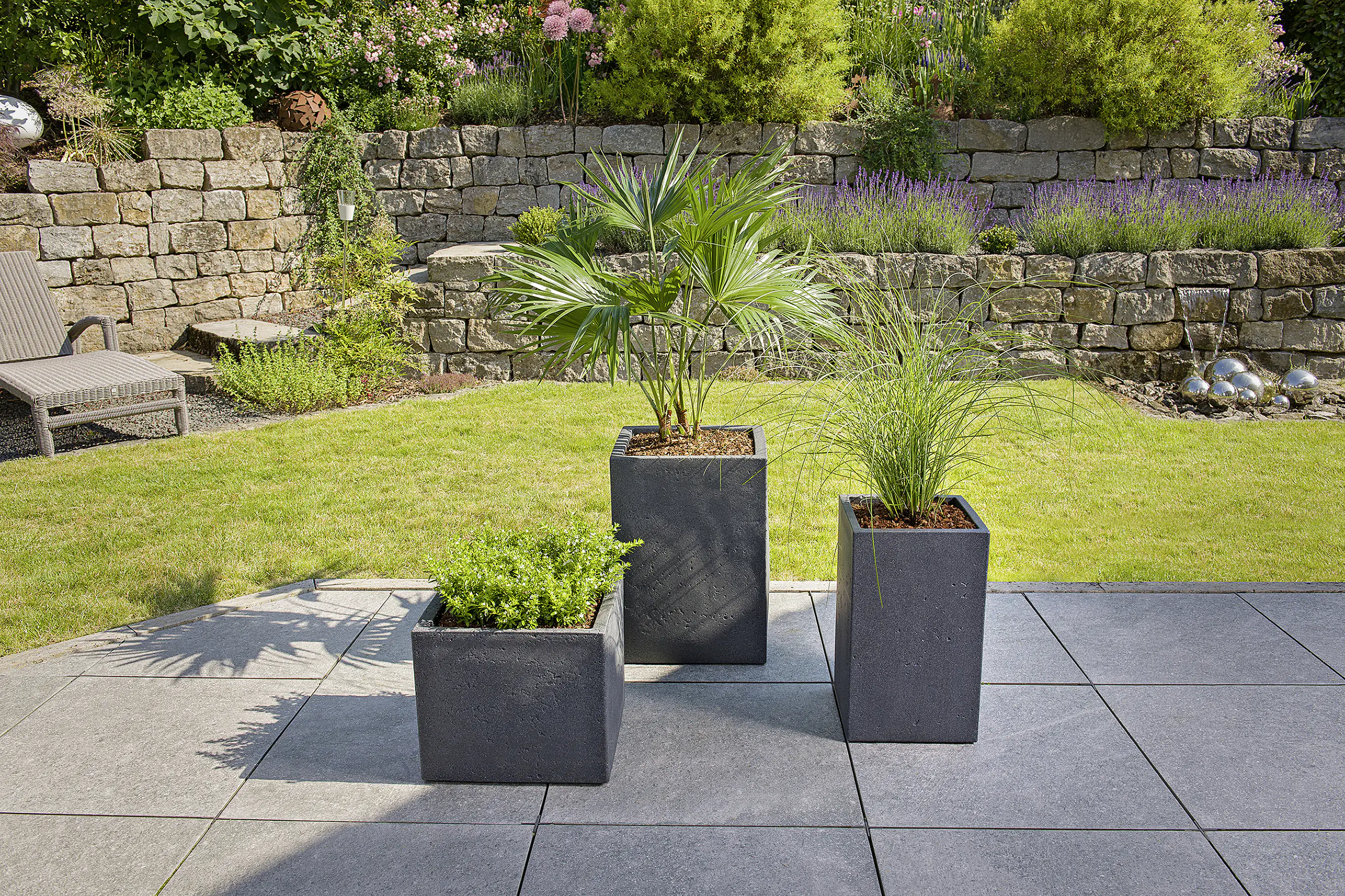 Scheurich Pflanzgefäß C-Cube Serie 240 schwarz granit 40 cm Scheurich Pflanzgefäß C-Cube Serie 240 schwarz granit 40 cm
