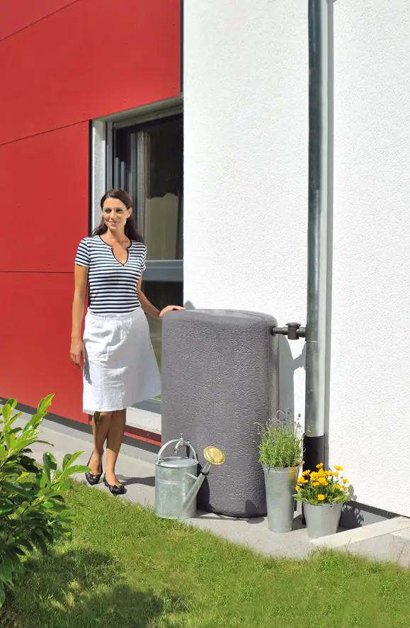 Garantia Regenwasser-Wand-Tank Terranova 275 l Garantia Regenwasser-Wand-Tank Terranova 275 l