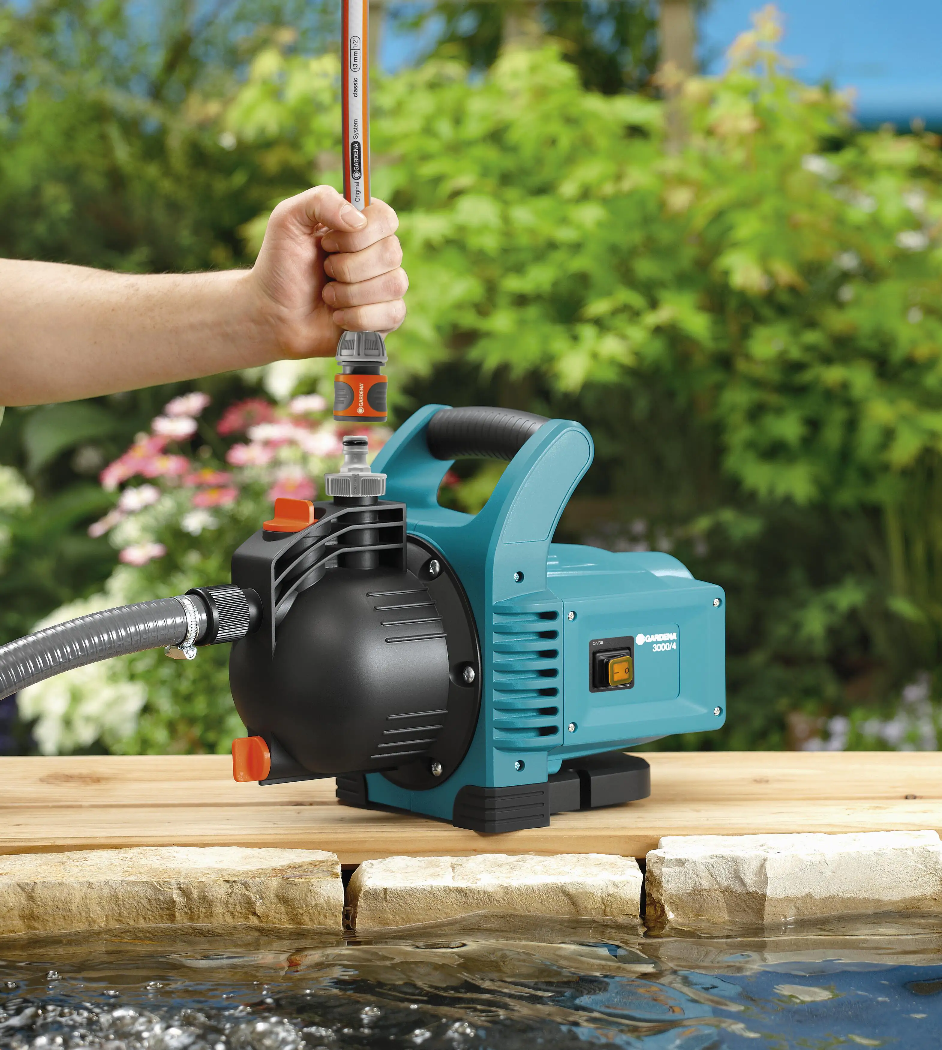 Gardena Gartenpumpe 3000/4 max. Fördermenge: 3.100 l/h, 600 W Gardena Gartenpumpe 3000/4 max. Fördermenge: 3.100 l/h, 600 W