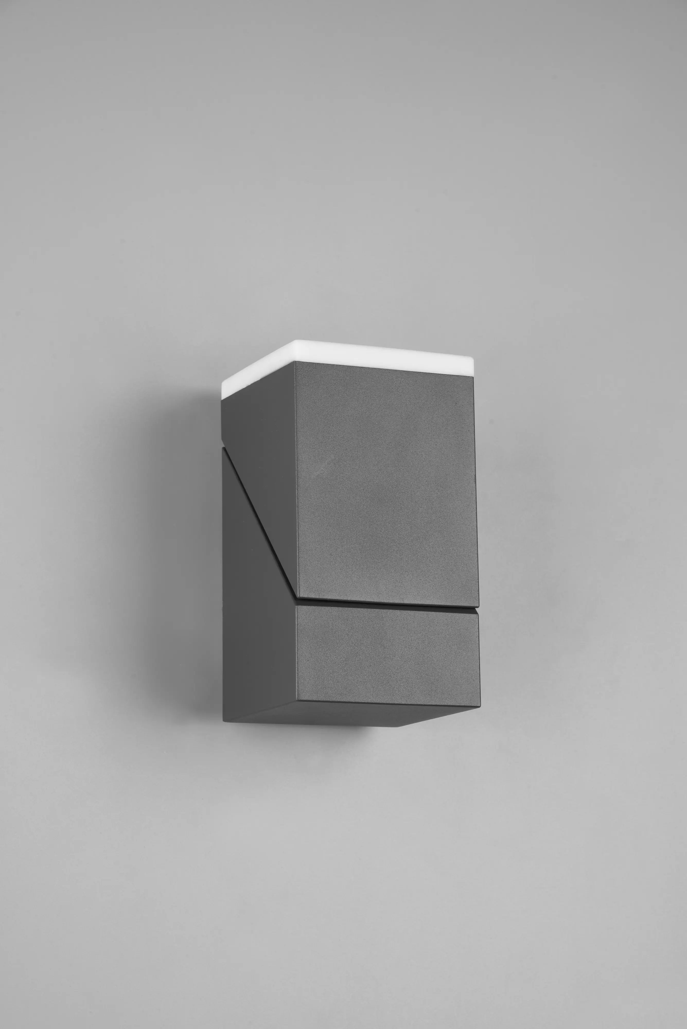 Trio LED Wandleuchte Avon innen/außen anthrazit schwenkbar 7W warmweiß Trio LED Wandleuchte Avon innen/außen anthrazit schwenkbar 7W warmweiß