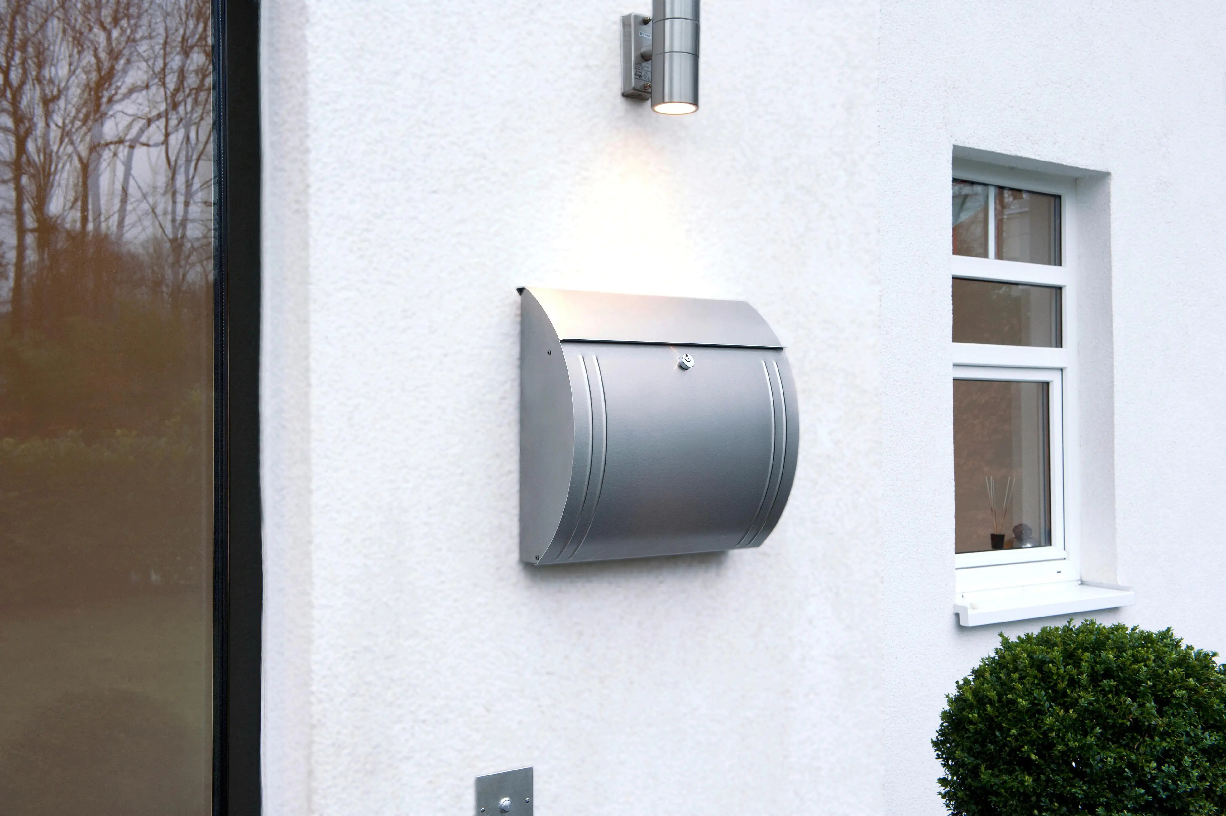 tesa doppelseitiges Montageband Outdoor 5 m x 19 mm tesa doppelseitiges Montageband Outdoor 5 m x 19 mm