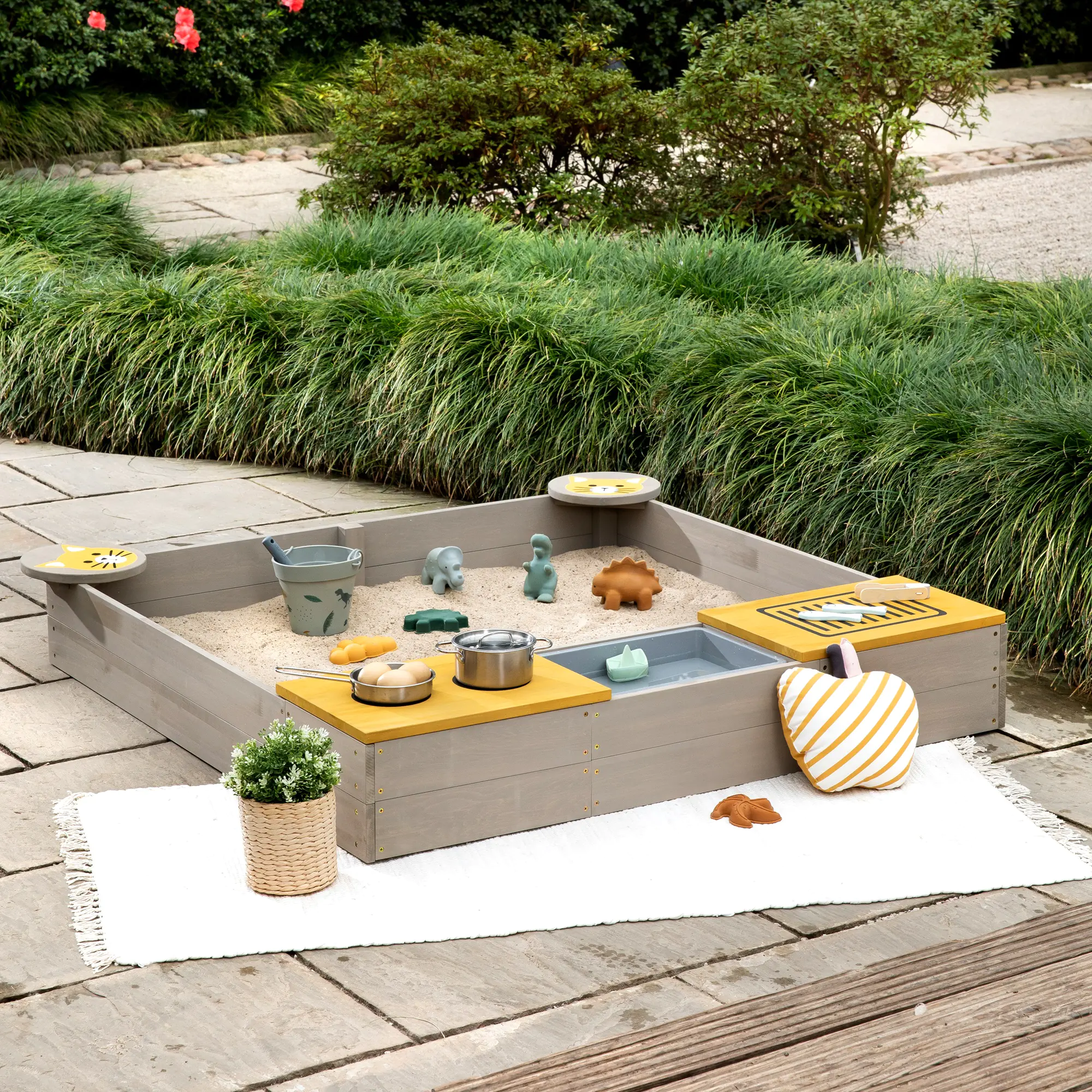 MUDDY BUDDY® Sandkasten Wild Cat warmgrau-ocker