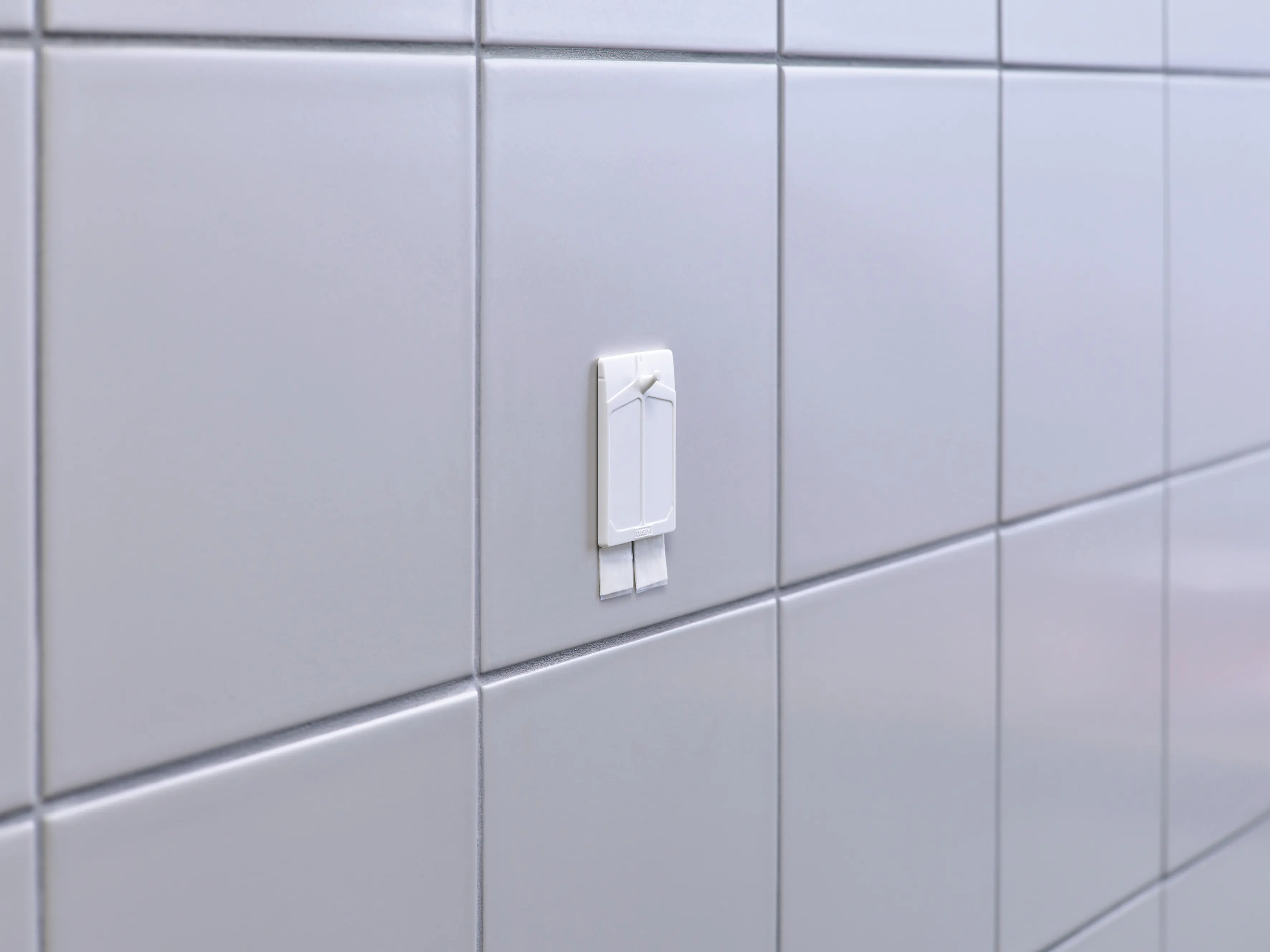 tesa Klebenagel Traglast 4 kg, 2 Stück