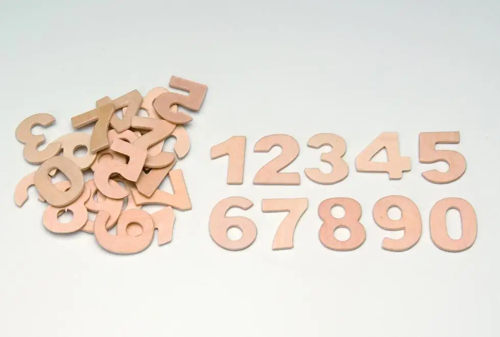 Glorex Zahlen aus Holz 30 Stück