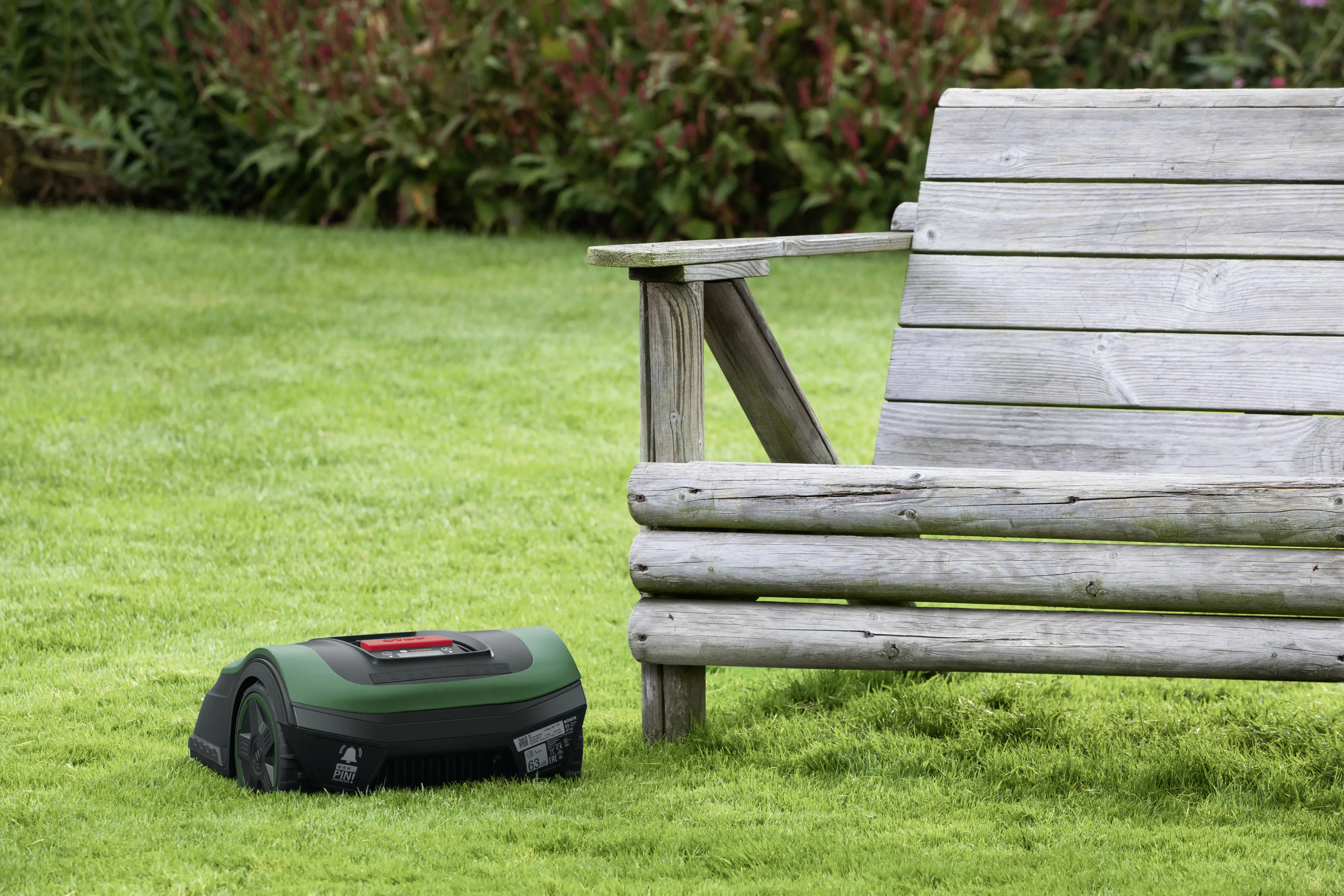 Bosch Mähroboter Indego S+ 500 18V 2,5 Ah mit Akku & Ladestation Bosch Mähroboter Indego S+ 500 18V 2,5 Ah mit Akku & Ladestation