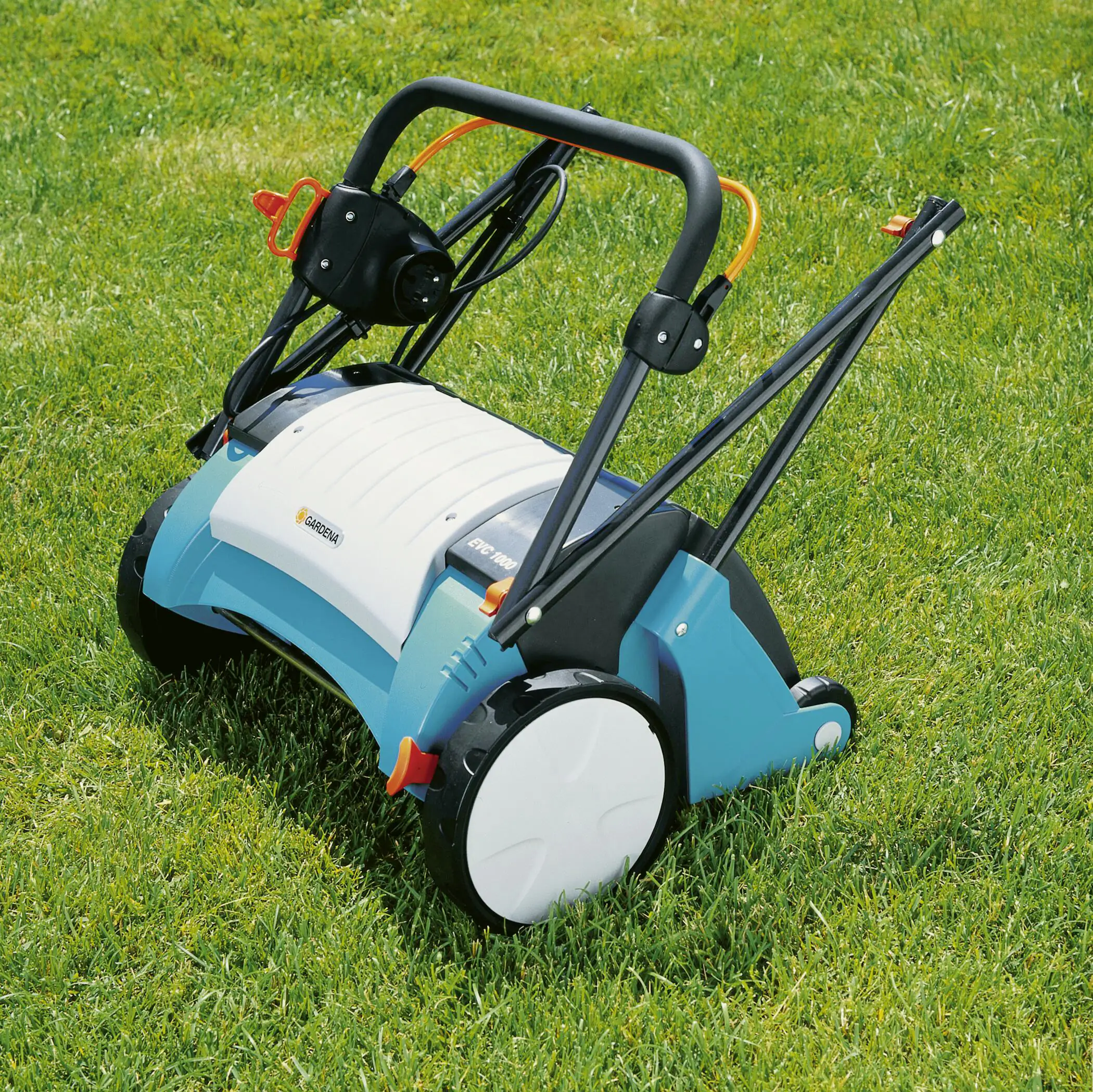 Gardena Elektro Vertikutierer EVC 1000 30 cm Arbeitsbreite für 600 m²