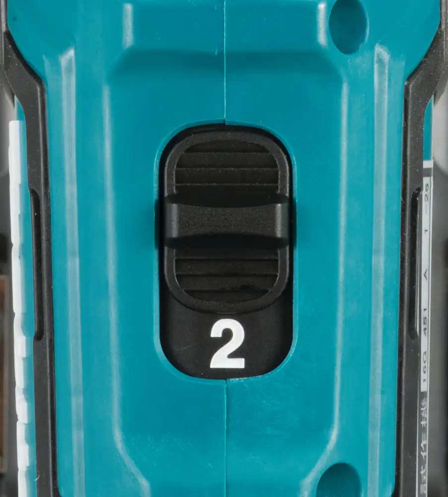 Makita Akku-Schlagbohrschrauber HP333DSAX1 12 V 2,0 Ah Makita Akku-Schlagbohrschrauber HP333DSAX1 12 V 2,0 Ah