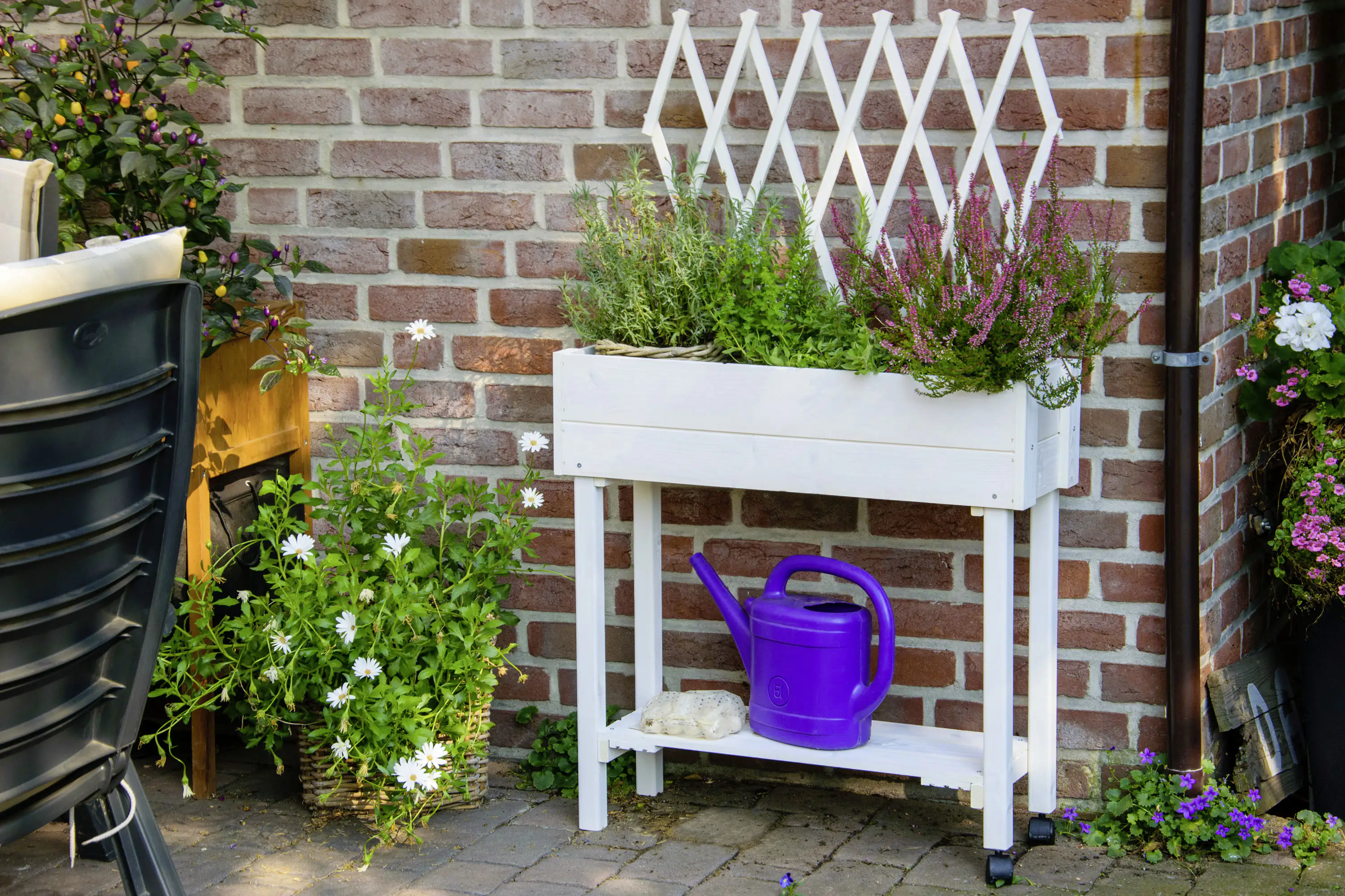 Dobar Rollbares Hochbeet mit Rankgitter weiß 79 x 28,5 x 130 cm