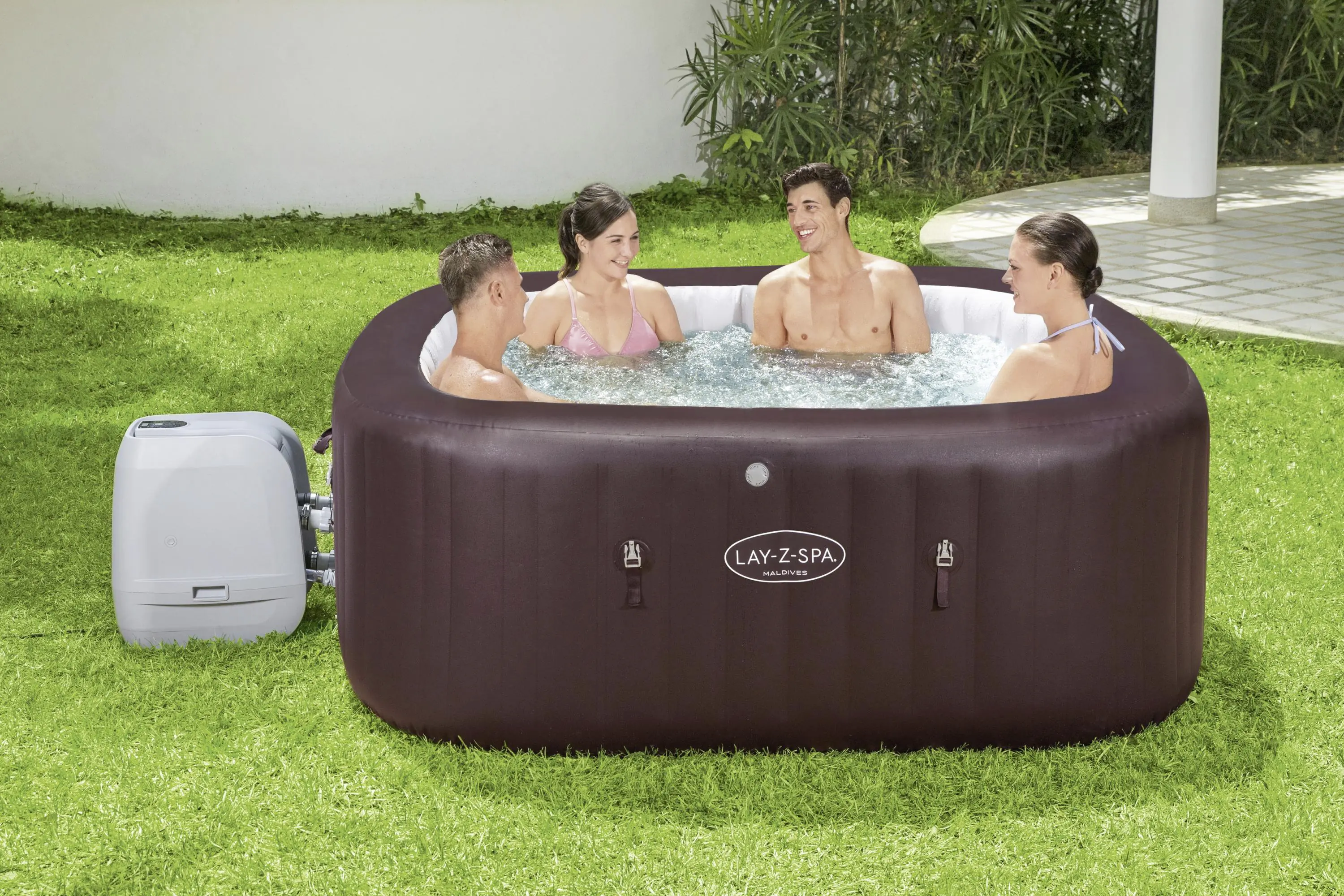 Bestway LAY-Z-SPA Maldives HydroJet Pro für bis zu 7 Personen Bestway LAY-Z-SPA Maldives HydroJet Pro für bis zu 7 Personen