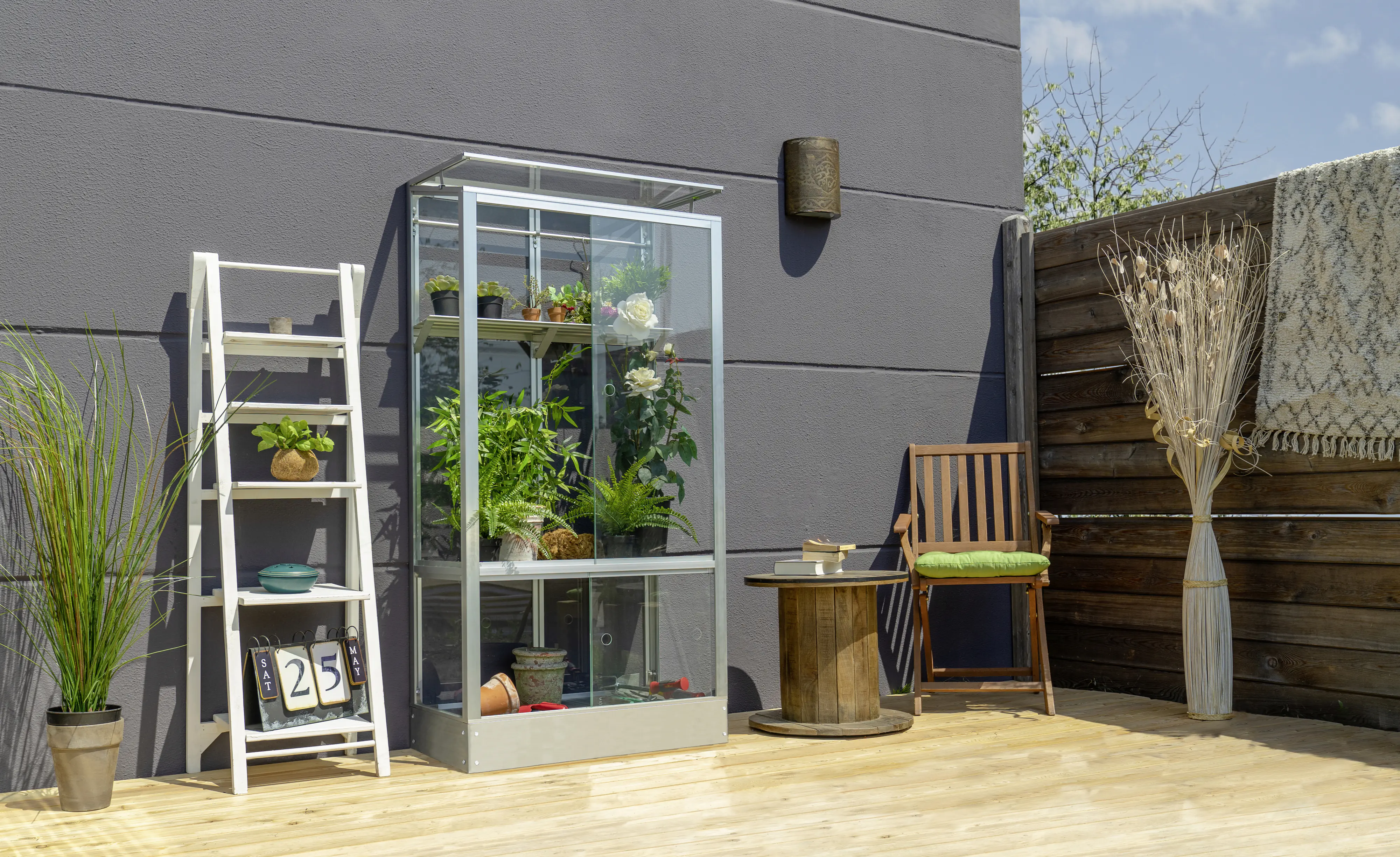 Vitavia Balkongewächshaus Stad 350 43 x 81 cm 3 mm Sicherheitsglas Vitavia Balkongewächshaus Stad 350 43 x 81 cm 3 mm Sicherheitsglas