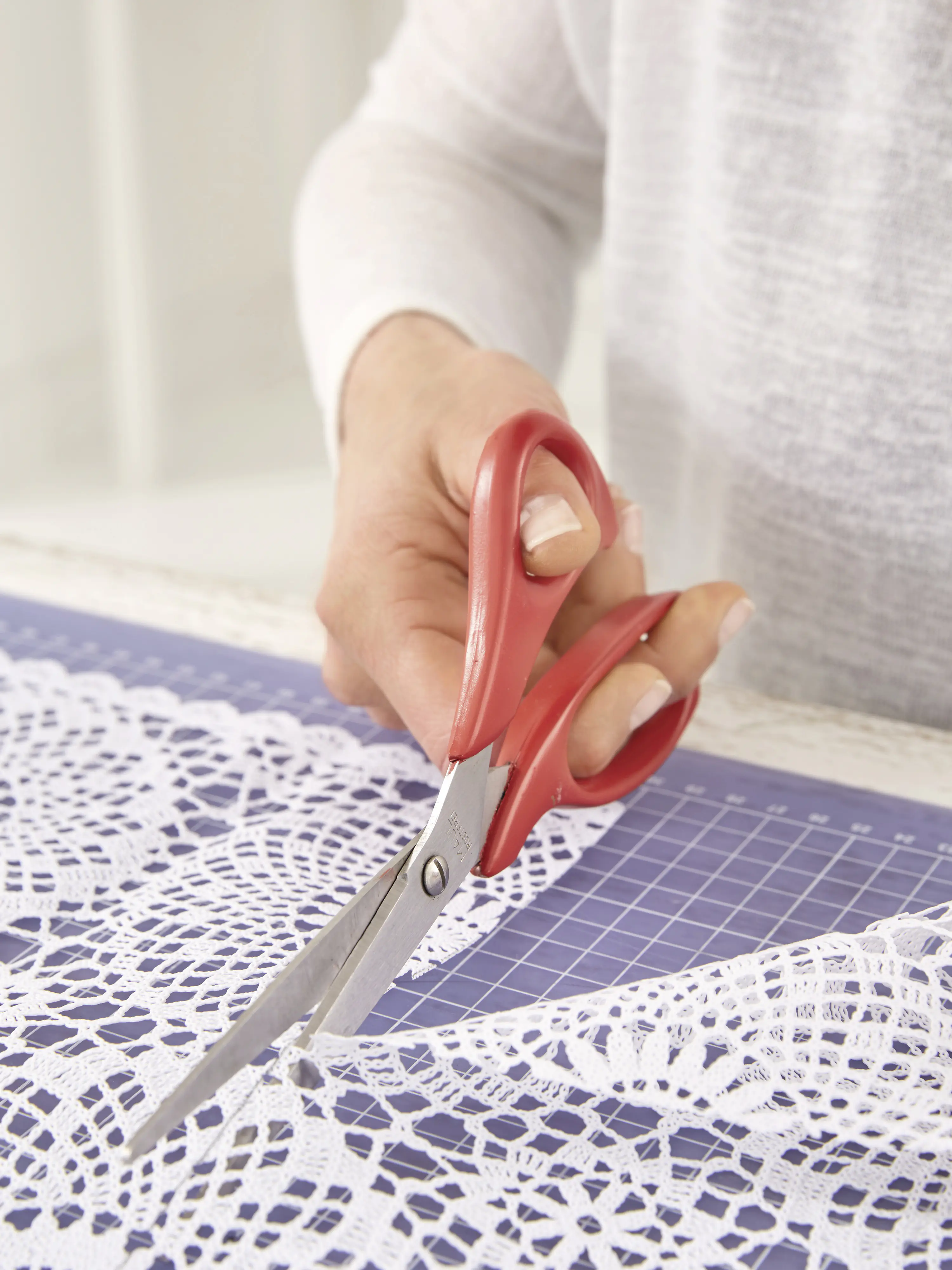 tesa Klebestreifen Traglast 200 g, 16 Stück