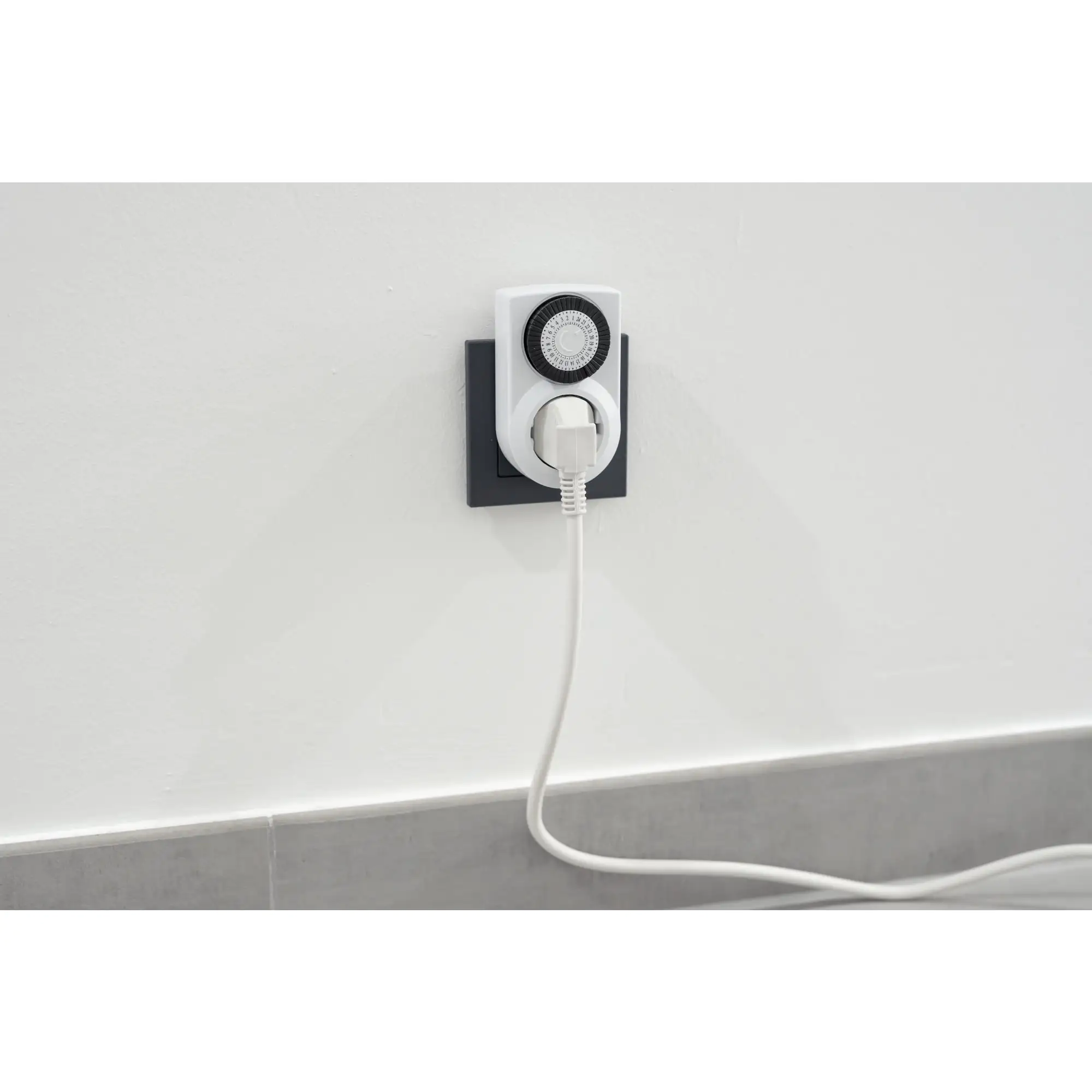 Tageszeitschaltuhr analog, mini, für innen, weiß Tageszeitschaltuhr analog, mini, für innen, weiß