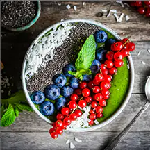 Deco-Glas Bild - Teller mit Beeren 30 x 30 cm