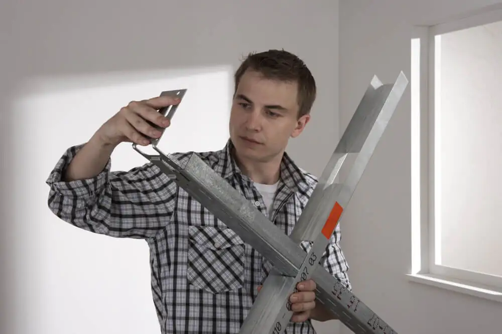 Knauf Türpfostensteckwinkel 50 mm für CW-/UA-Profilen 4 Stück