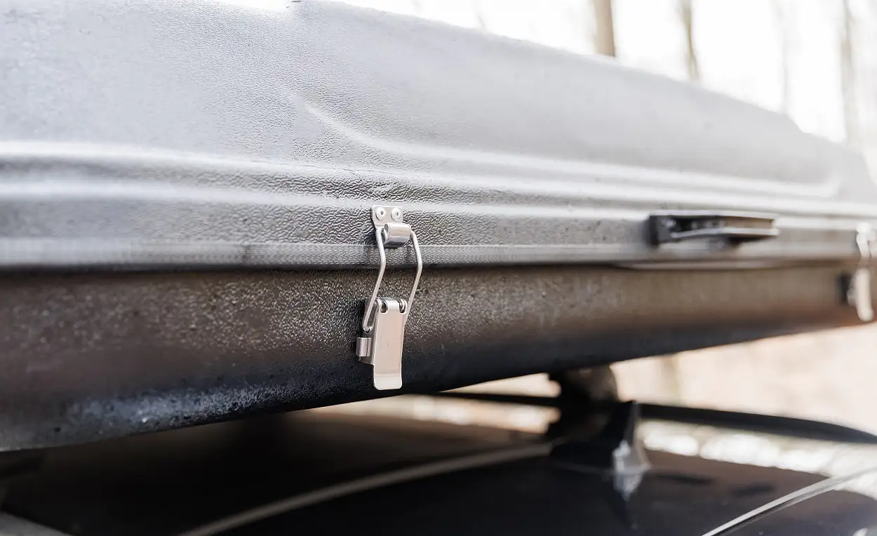 TPV Hartschalen Autodachzelt für 2 Personen TPV Hartschalen Autodachzelt für 2 Personen