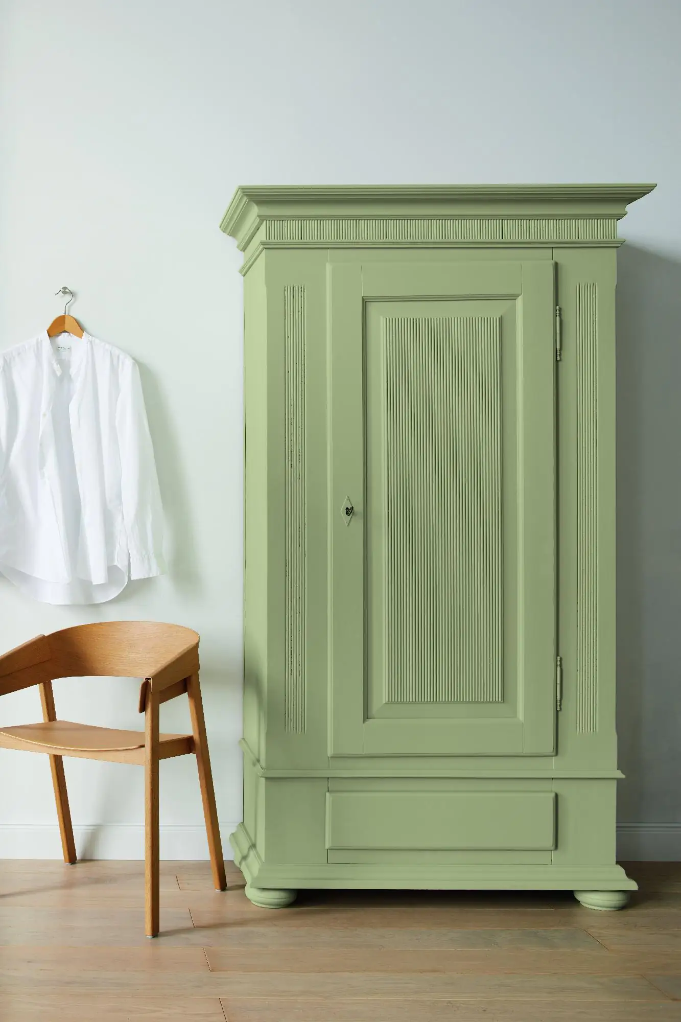 Alpina Feine Farben Lack No. 38 Essenz der Natur  pastellgrün edelmatt 750 ml Alpina Feine Farben Lack No. 38 Essenz der Natur  pastellgrün edelmatt 750 ml