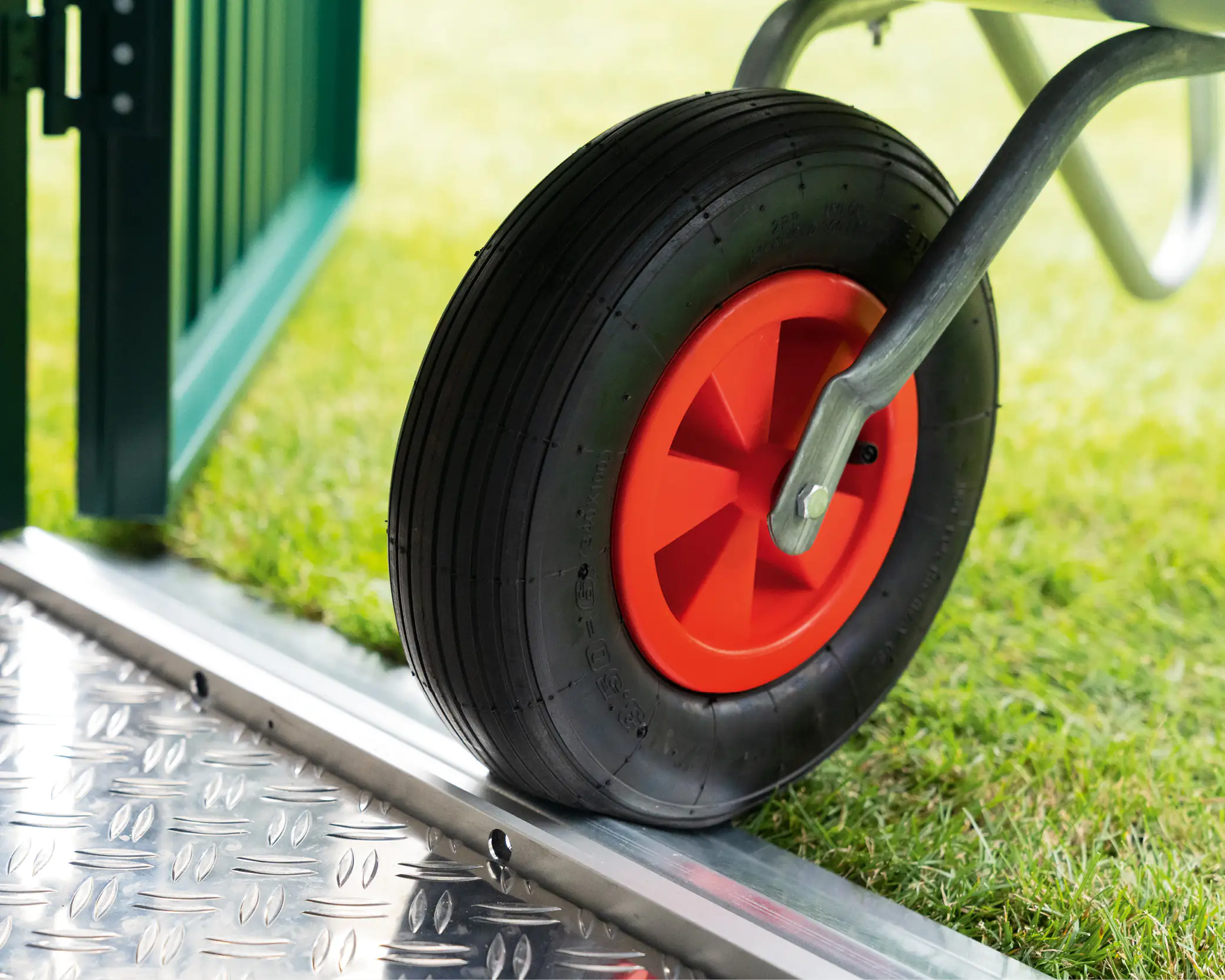 4005954250453 EcoStar Bodenschwellenrampe außen für 2-flg. Tür