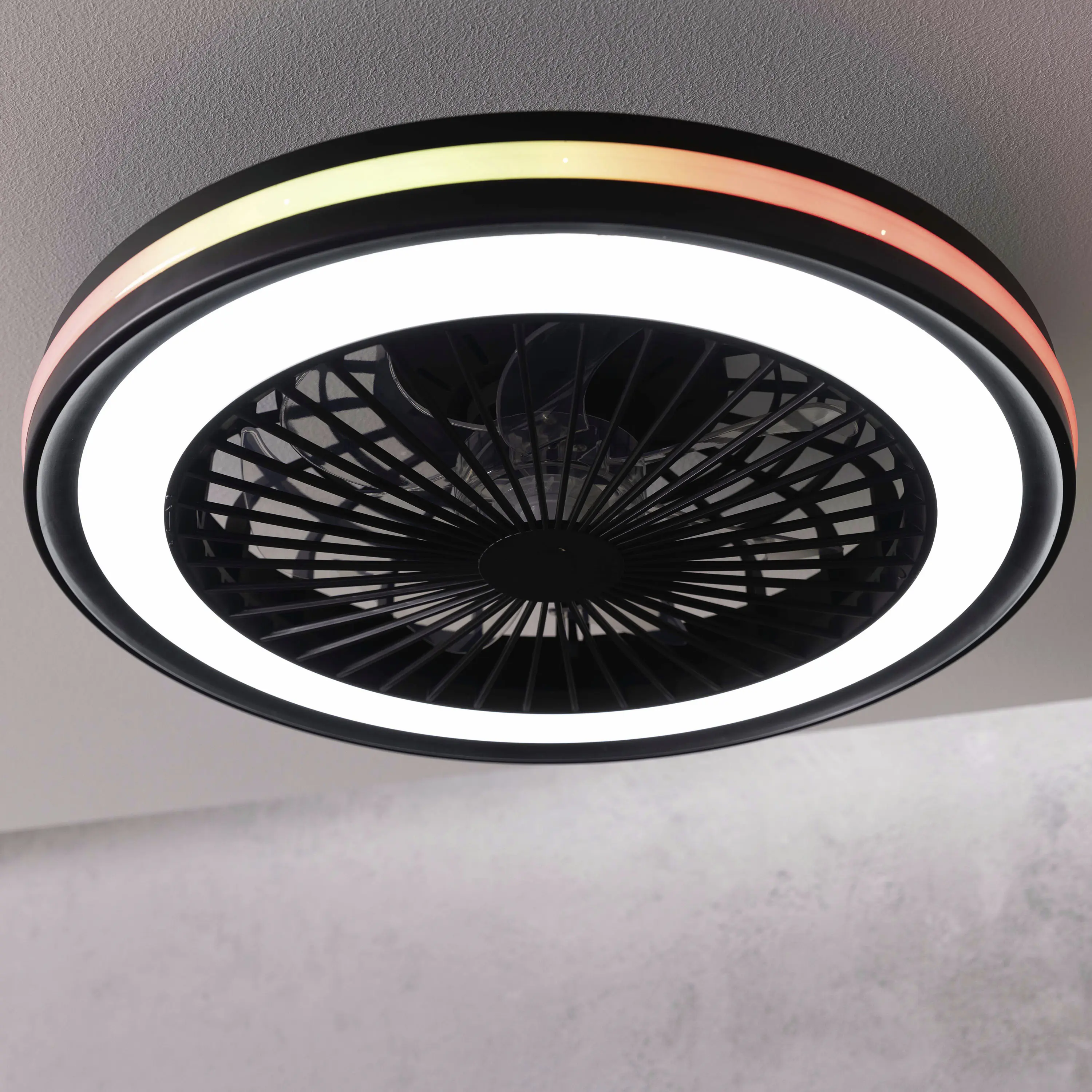 Brilliant LED Deckenventilator Palmero Ø 46,5 cm 40 W schwarz Brilliant LED Deckenventilator Palmero Ø 46,5 cm 40 W schwarz