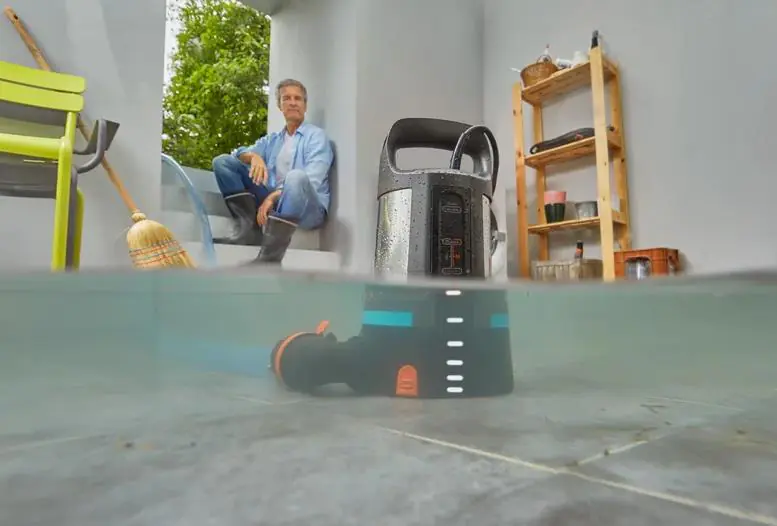 Gardena Klarwassertauchpumpe 11000, 450 W, 11.000 l/h