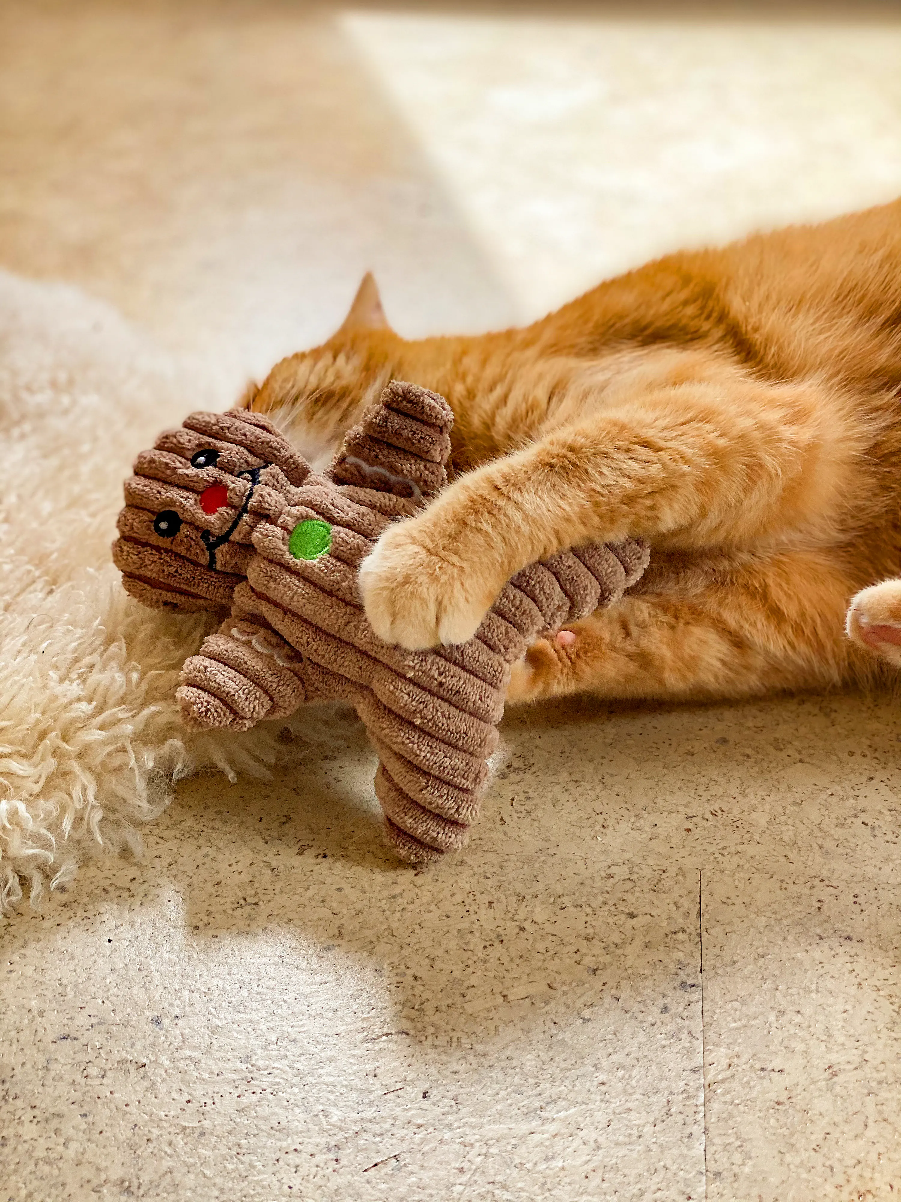 Aumüller Katzenspielzeug Lebkuchenmann 17 cm braun Aumüller Katzenspielzeug Lebkuchenmann 17 cm braun