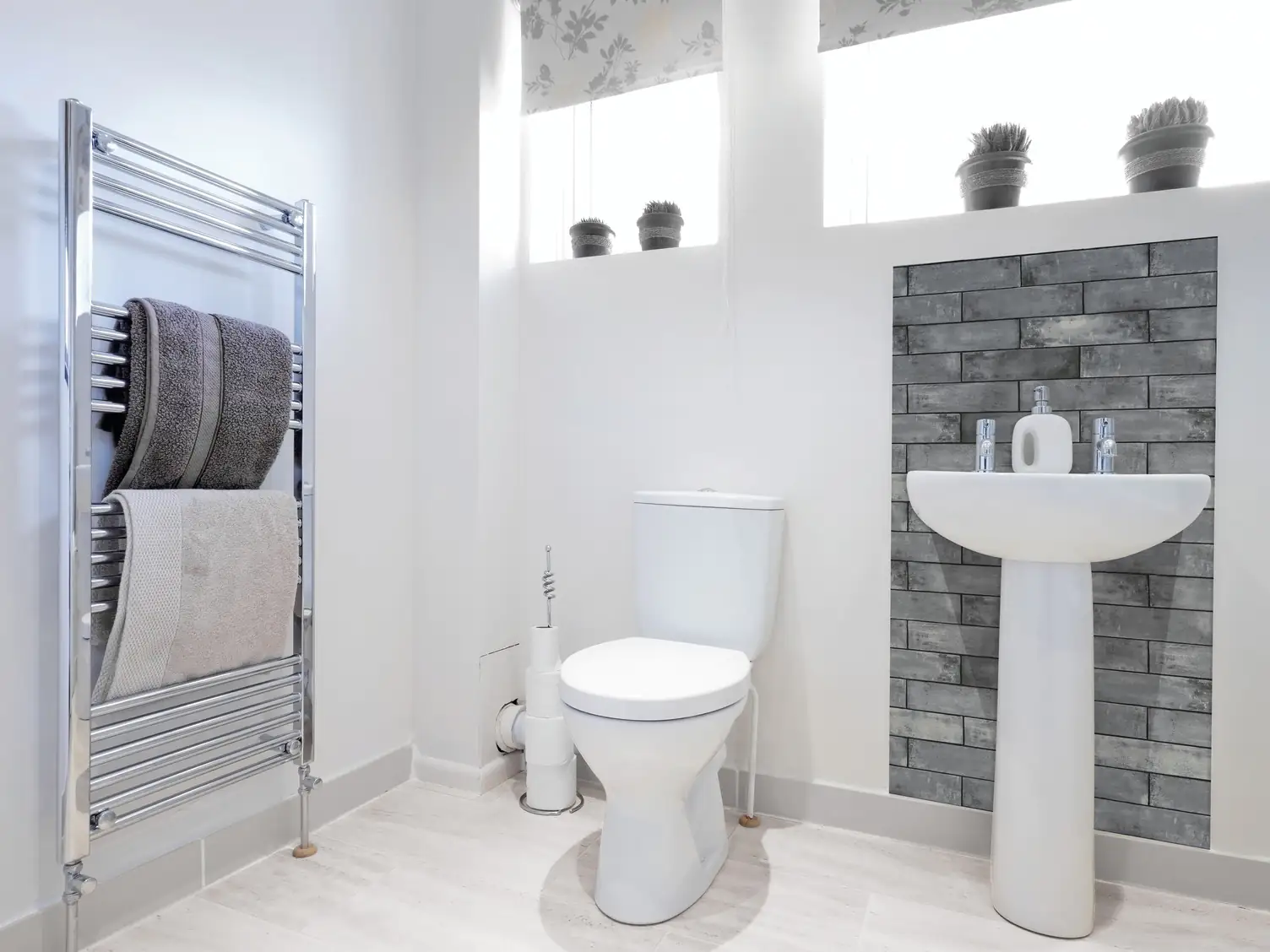 d-c-wall® Wandbelag Ceramics Asmant 67 cm x 4 m