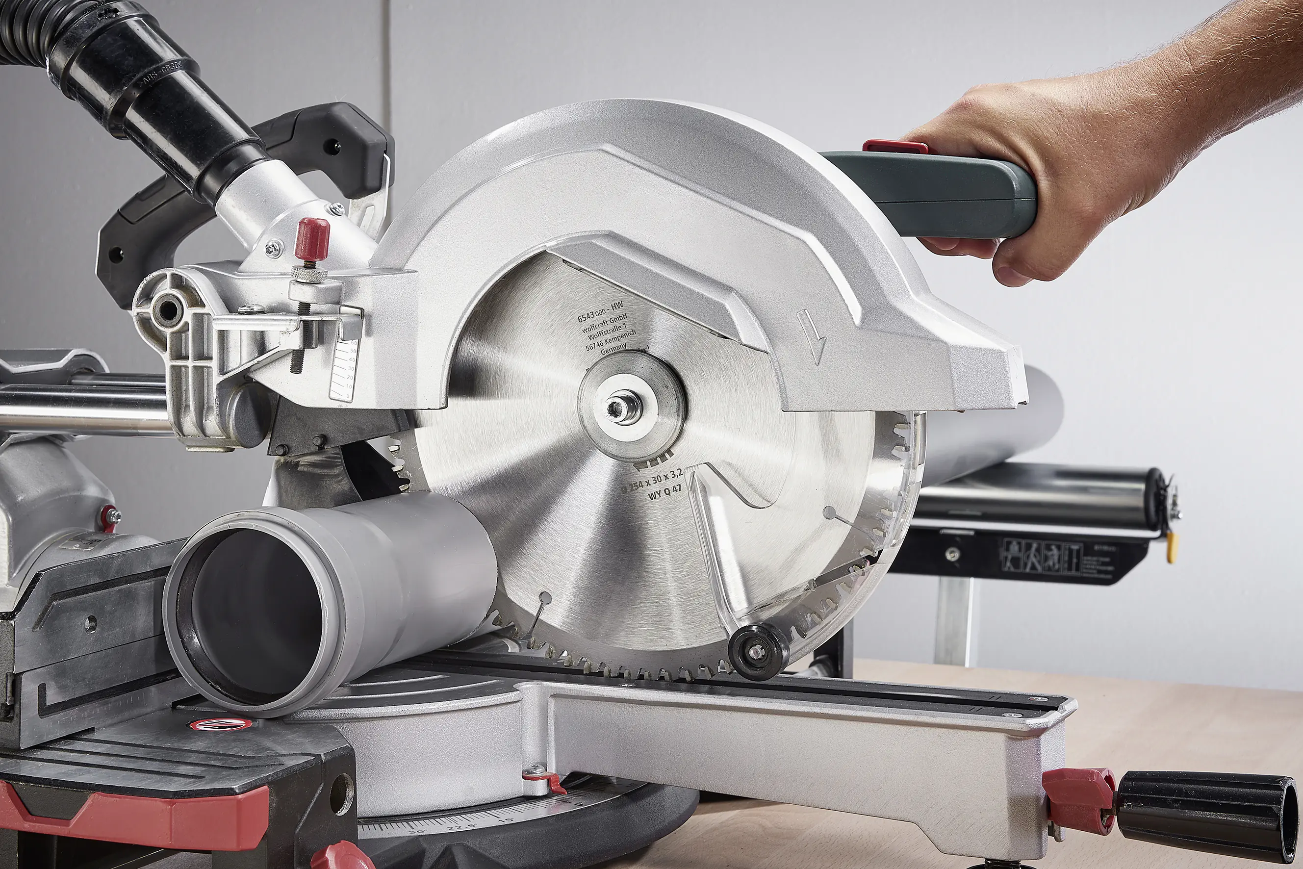 Wolfcraft Kapp- und Gehrungssägeblatt HM Serie lila 216 mm Wolfcraft Kapp- und Gehrungssägeblatt HM Serie lila 216 mm