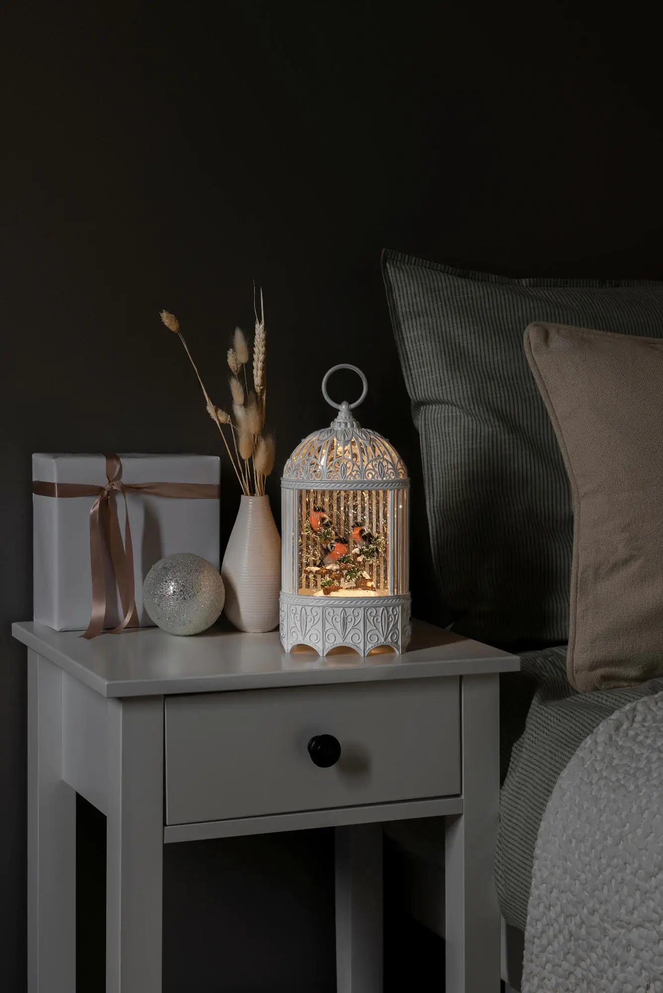 Konstsmide LED Wasserlaterne Rotkehlchen im Baum weiß Konstsmide LED Wasserlaterne Rotkehlchen im Baum weiß