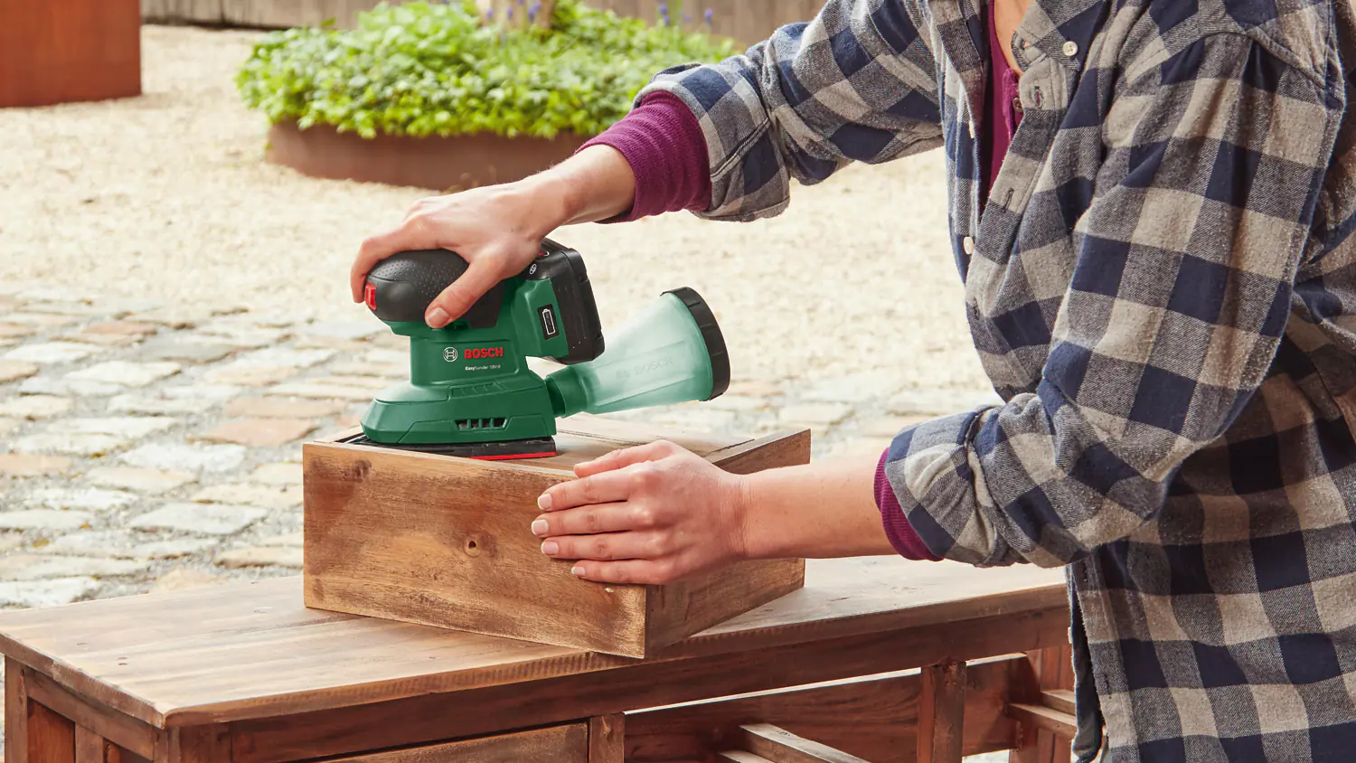 Bosch Akku-Multischleifer Easy Sander 18V-8 Solo Bosch Akku-Multischleifer Easy Sander 18V-8 Solo