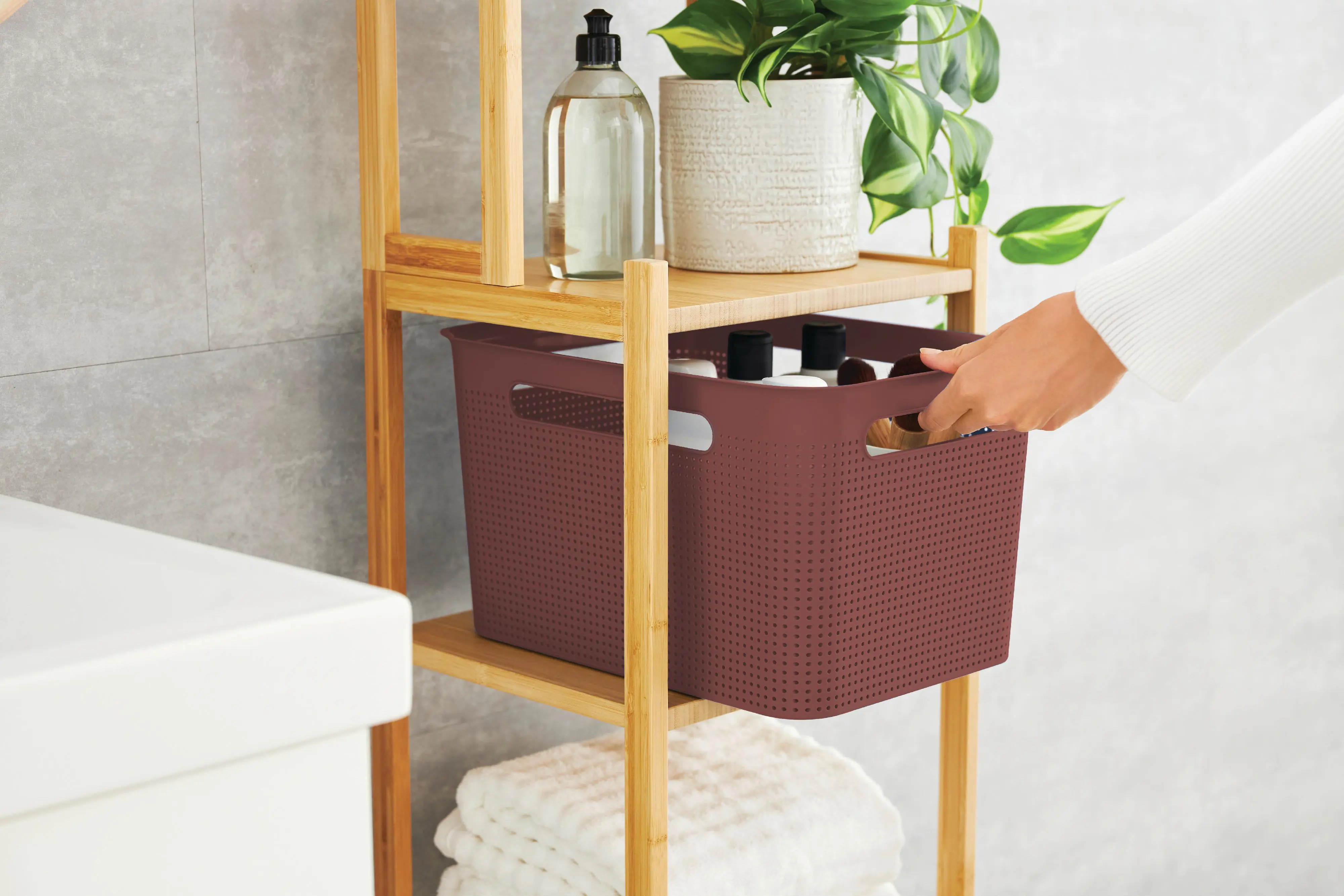 Rotho Wäschebox Brisen, 16 l iron rot