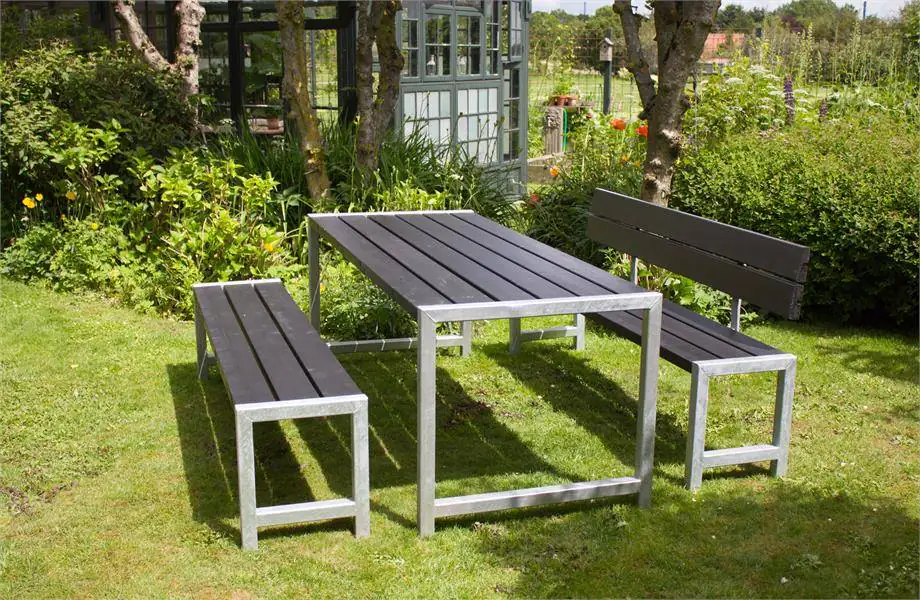 Plus Planken-Garnitur 3-teilig mit 1 Rückenlehne, schwarz