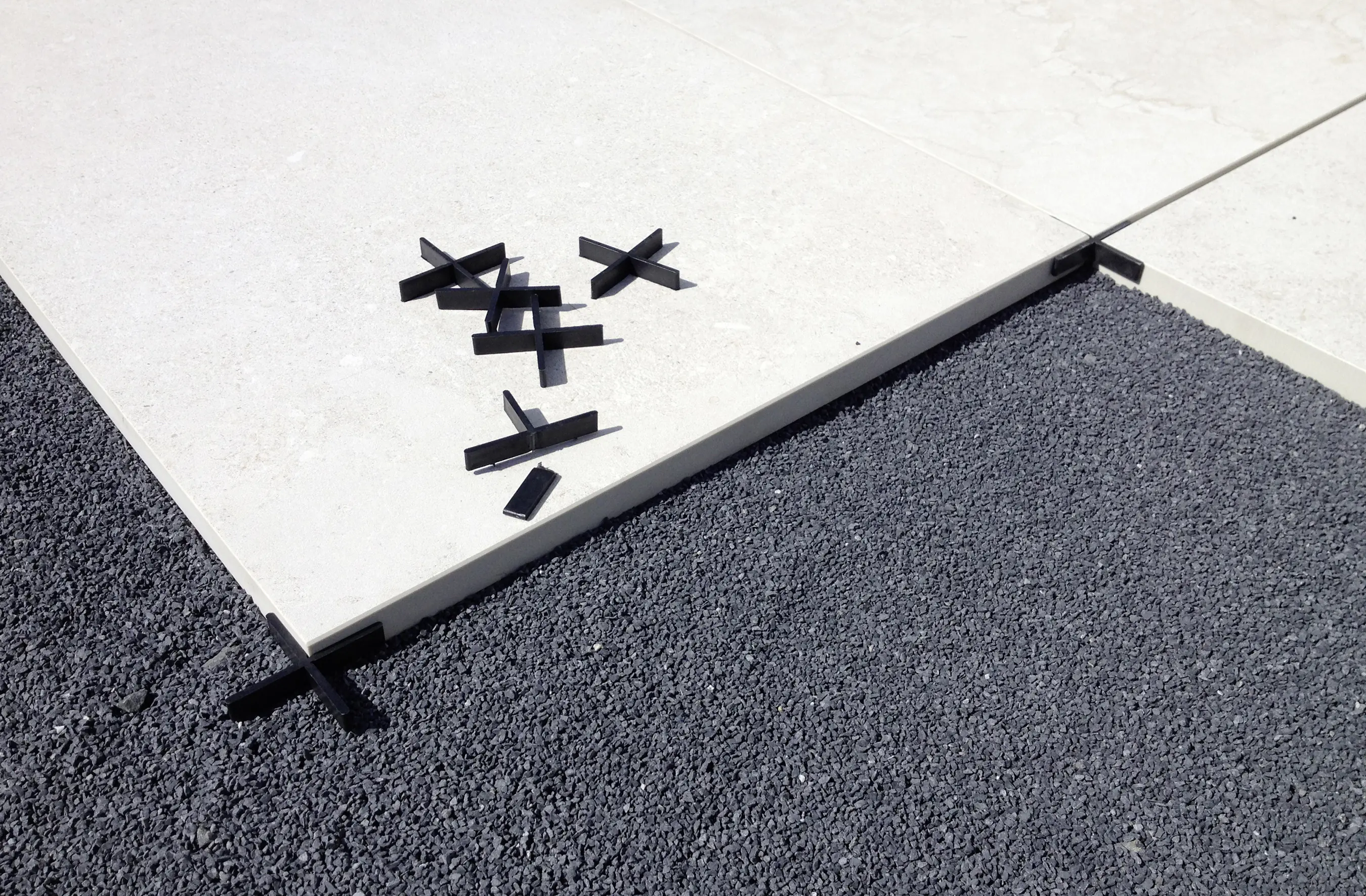 Kann Fugenkreuz für Feinsteinzeug 60 x 60 x 10 mm, schwarz Kann Fugenkreuz für Feinsteinzeug 60 x 60 x 10 mm, schwarz