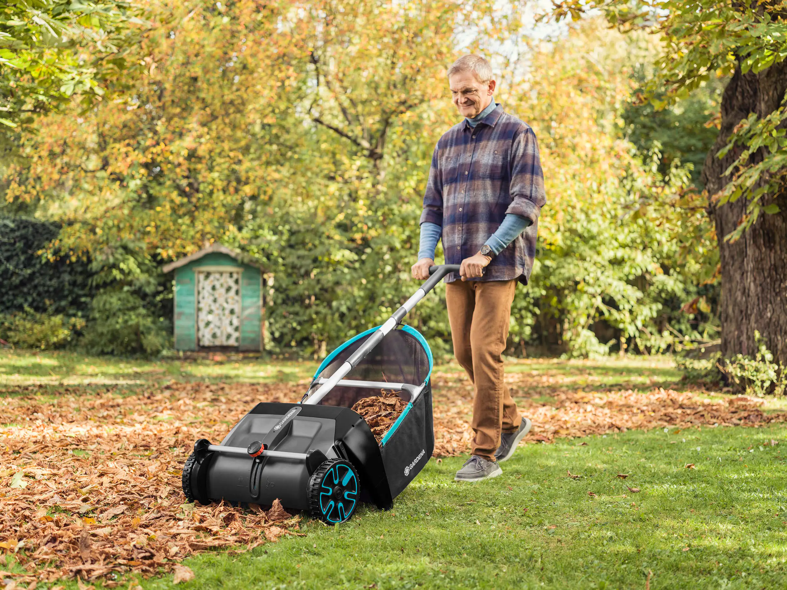 Gardena Laub und Rasensammler 49 cm Arbeitsbreite Gardena Laub und Rasensammler 49 cm Arbeitsbreite