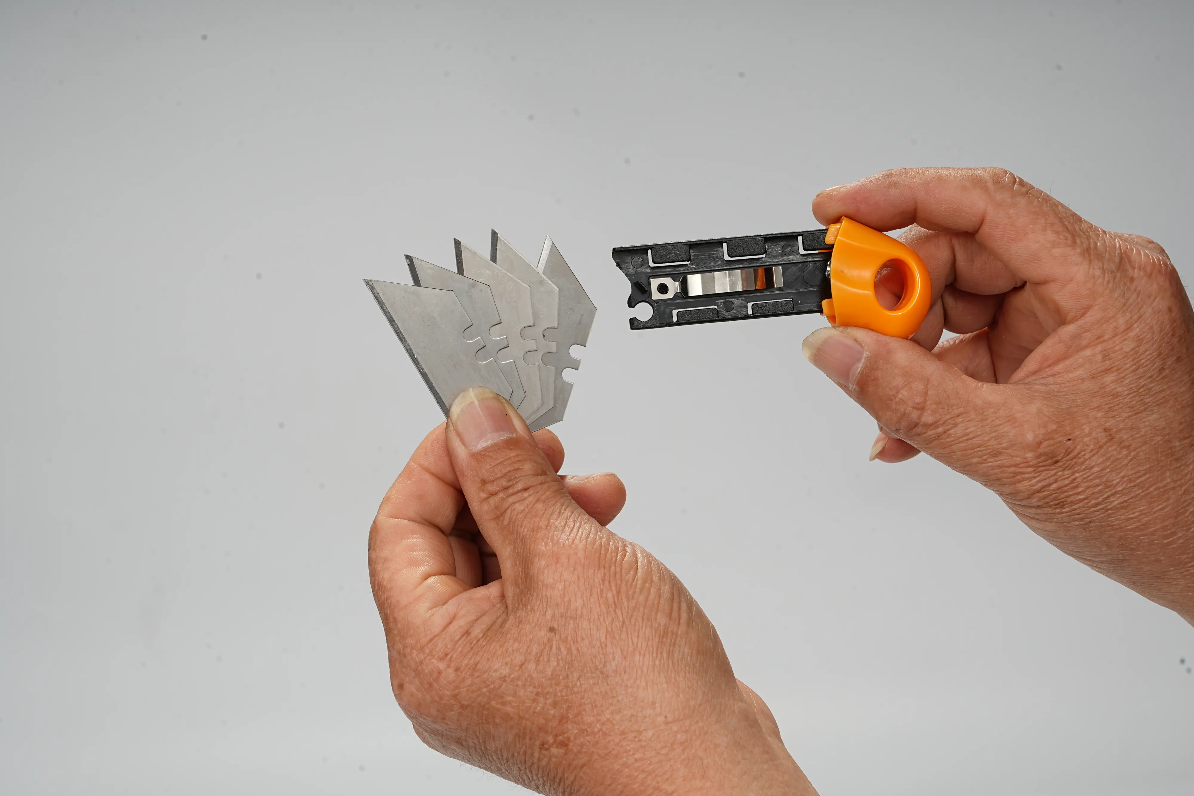 Primaster Universalmesser mit 6 Klingen