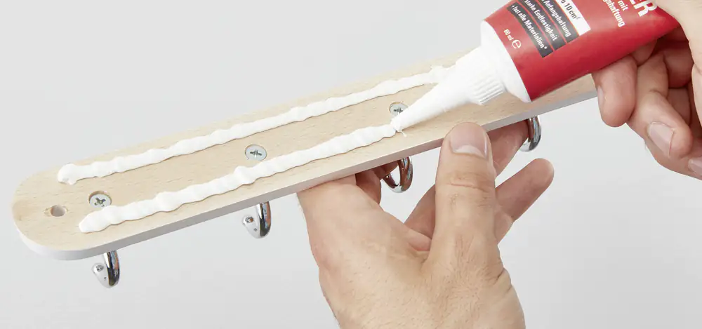 Fischer Montagekleber 200 ml Montagekleber mit starker Anfangshaftung