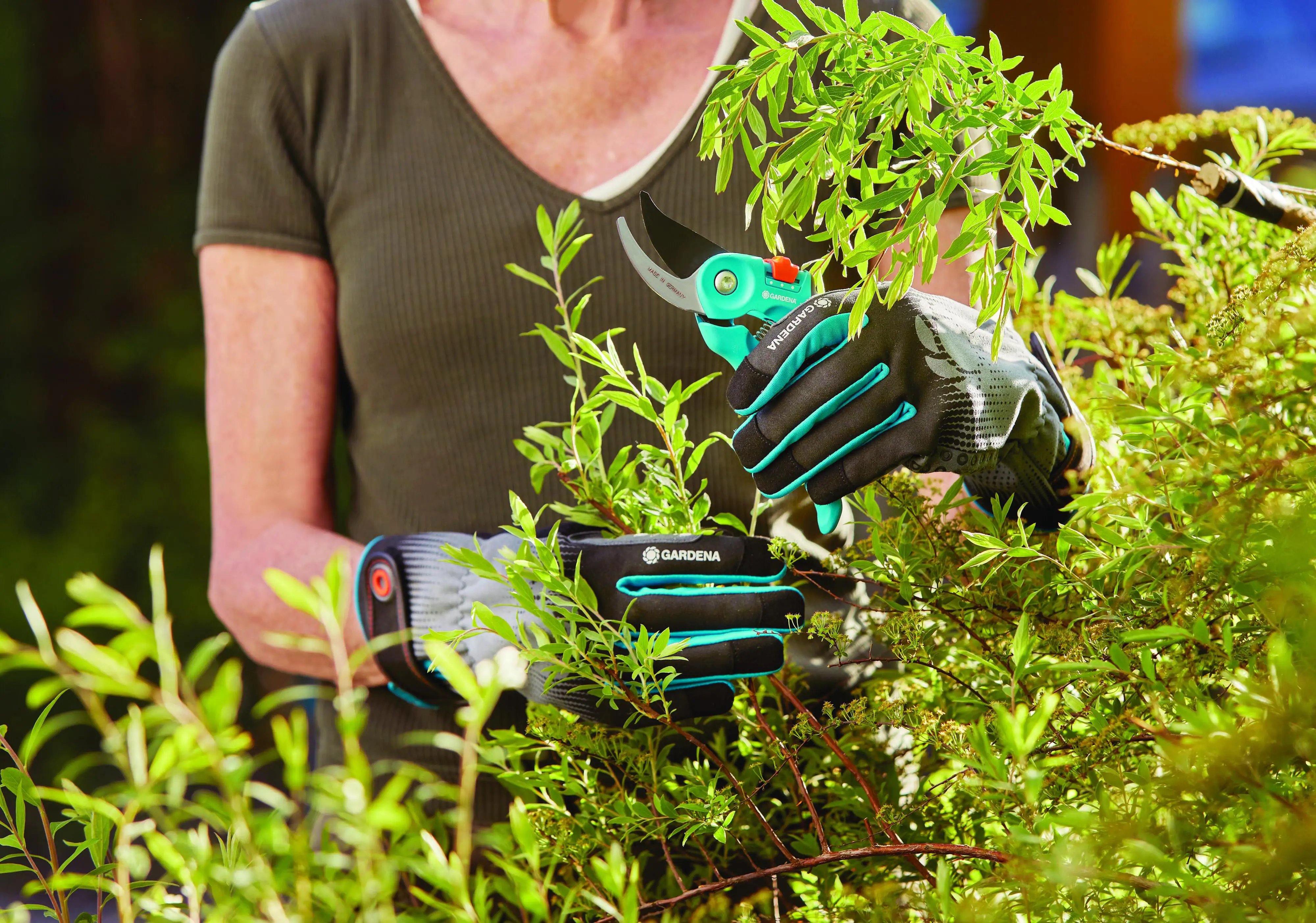 Gardena Strauchpflegehandschuh Größe 9 L Gardena Strauchpflegehandschuh Größe 9 L