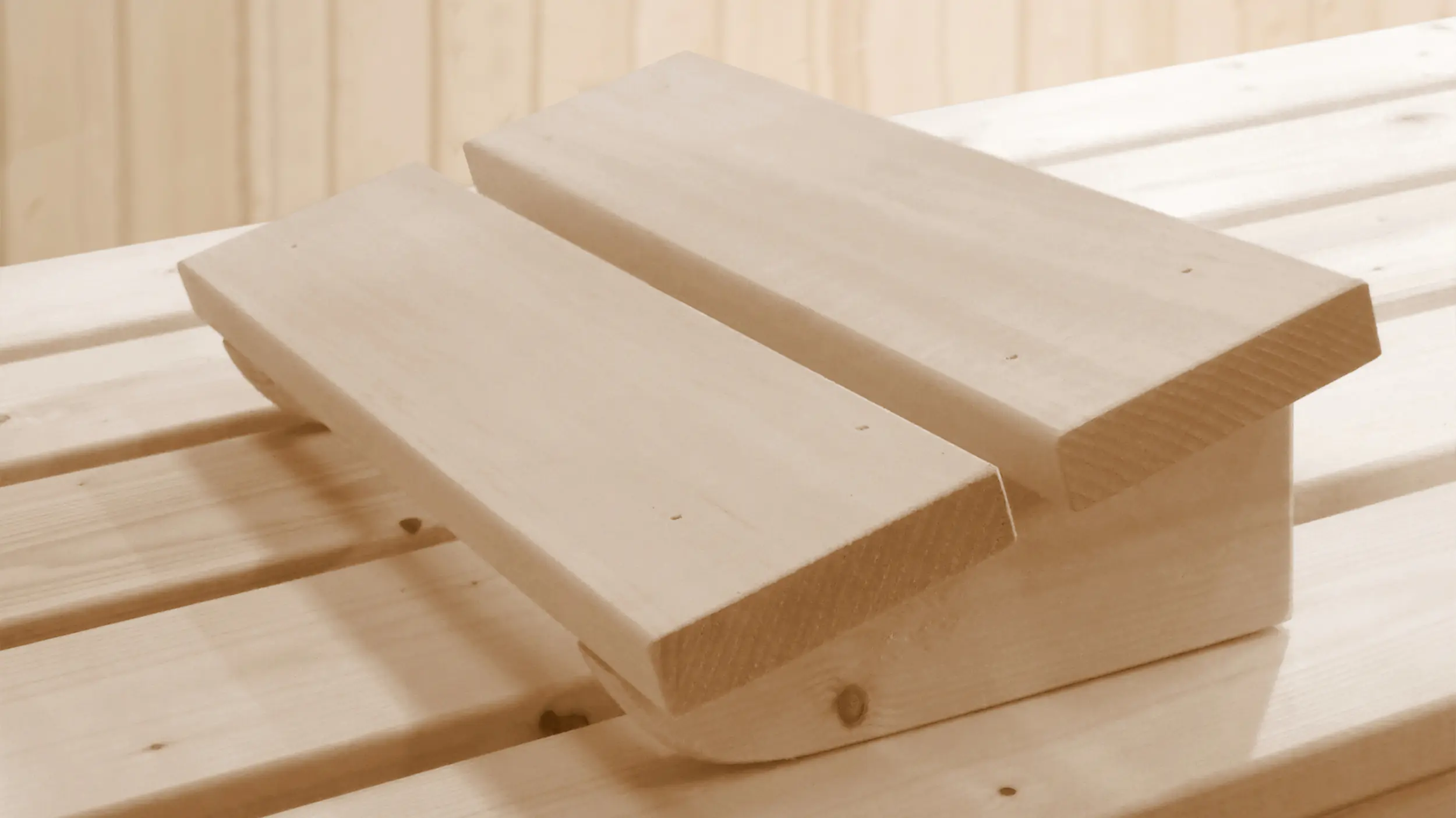 Weka Massivholz-Eck-Sauna Kemi Eck 2 mit Glastür