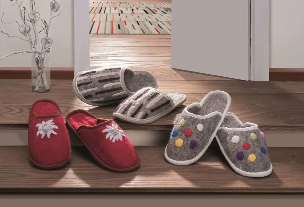 Glorex Filz-Pantoffel rot Größe L ( 43-44 )