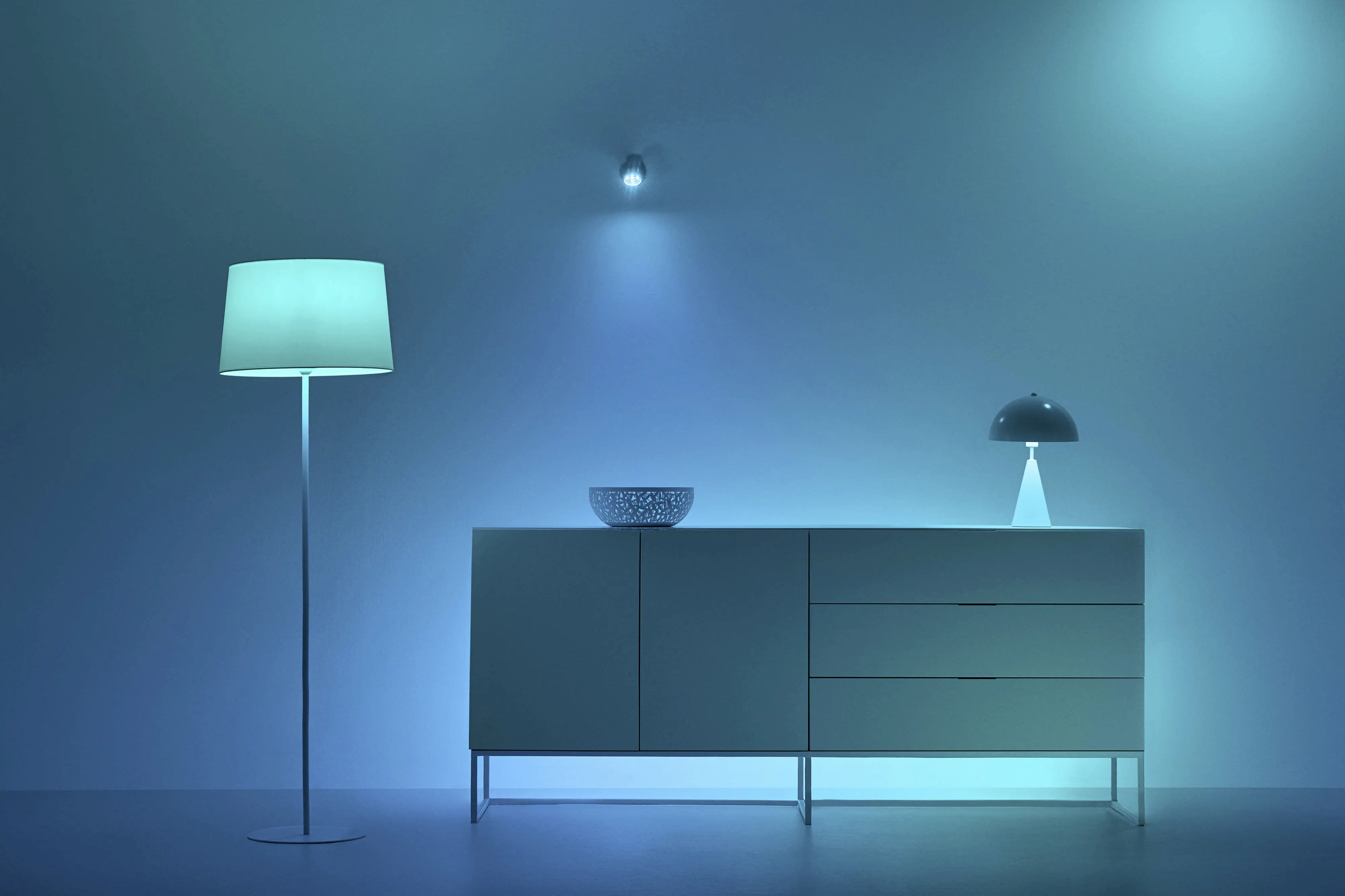 WIZ LED-Leuchtmittel Tropfenform P45 E27 4,9W warmweiß bis kaltweiß smart RGB