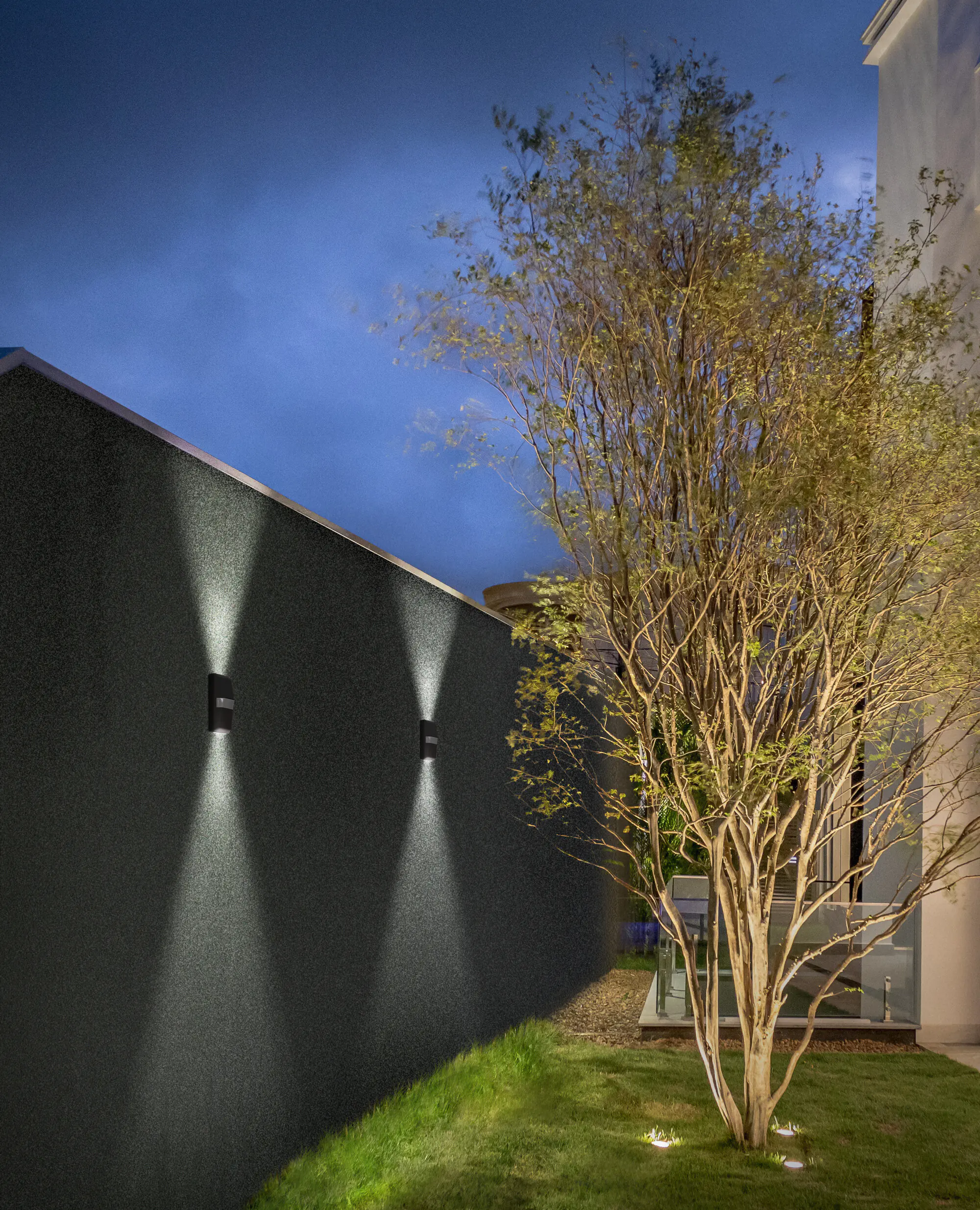 Ledvance LED Außenleuchte Endura Pro UD Sensor Up- & Downlight, dunkelgrau Ledvance LED Außenleuchte Endura Pro UD Sensor Up- & Downlight, dunkelgrau